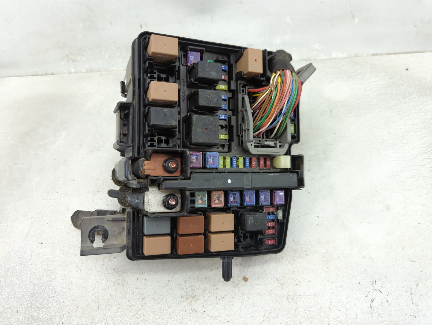 2011-2012 Hyundai Sonata Fusebox Fuse Box Panel Relay Module Fits Fits 2011 2012 OEM Used Auto Parts - Oemusedautoparts1.com