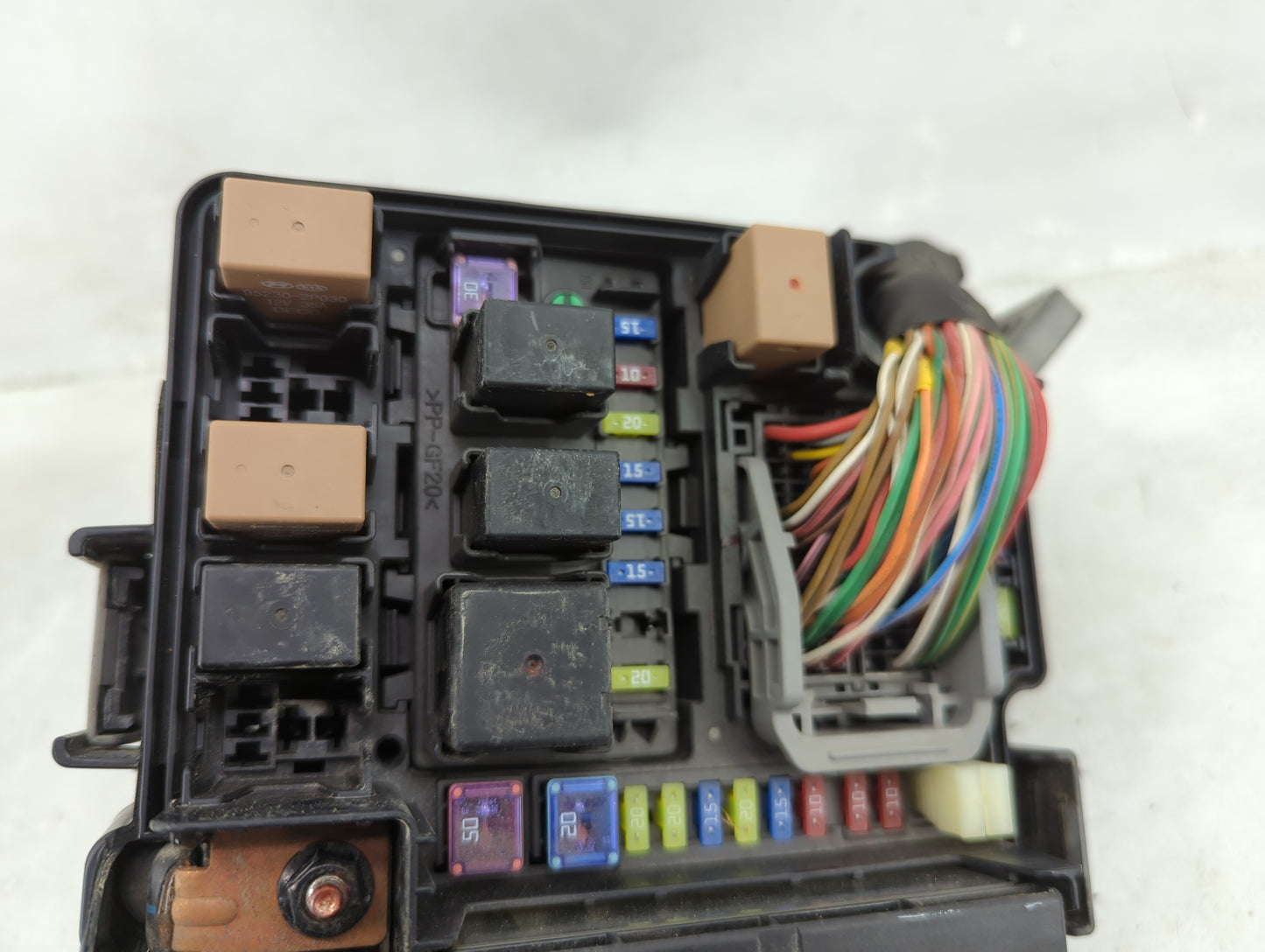 2011-2012 Hyundai Sonata Fusebox Fuse Box Panel Relay Module Fits Fits 2011 2012 OEM Used Auto Parts - Oemusedautoparts1.com
