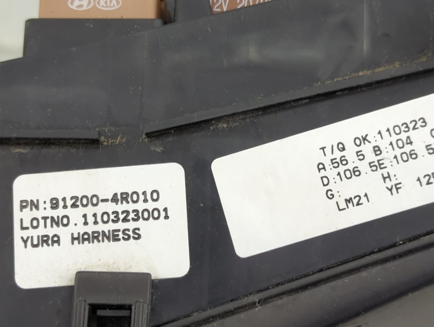 2011-2012 Hyundai Sonata Fusebox Fuse Box Panel Relay Module Fits Fits 2011 2012 OEM Used Auto Parts - Oemusedautoparts1.com