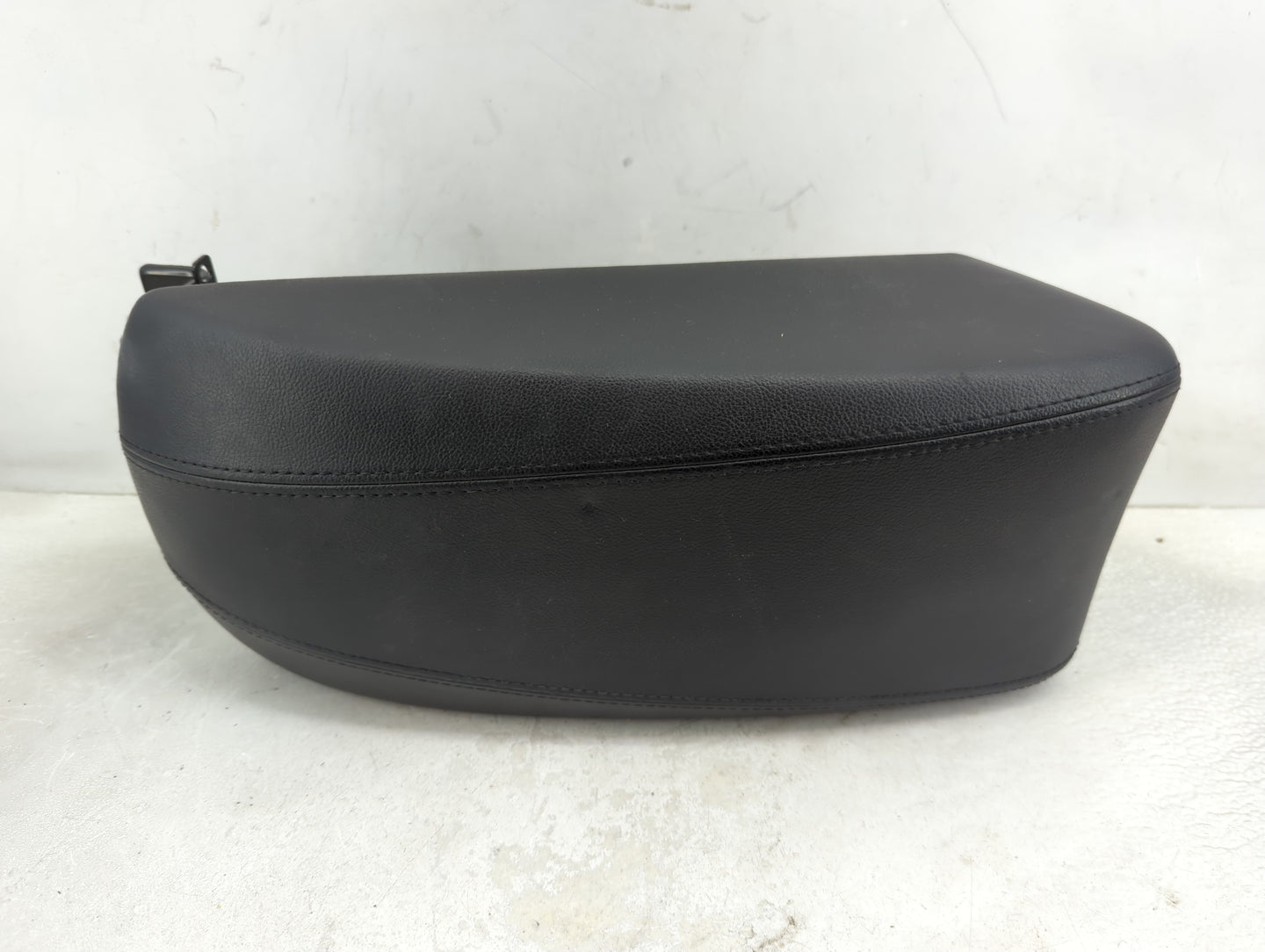 2011 Hyundai Sonata Center Console Armrest Cover Lid Fits OEM Used Auto Parts - Oemusedautoparts1.com