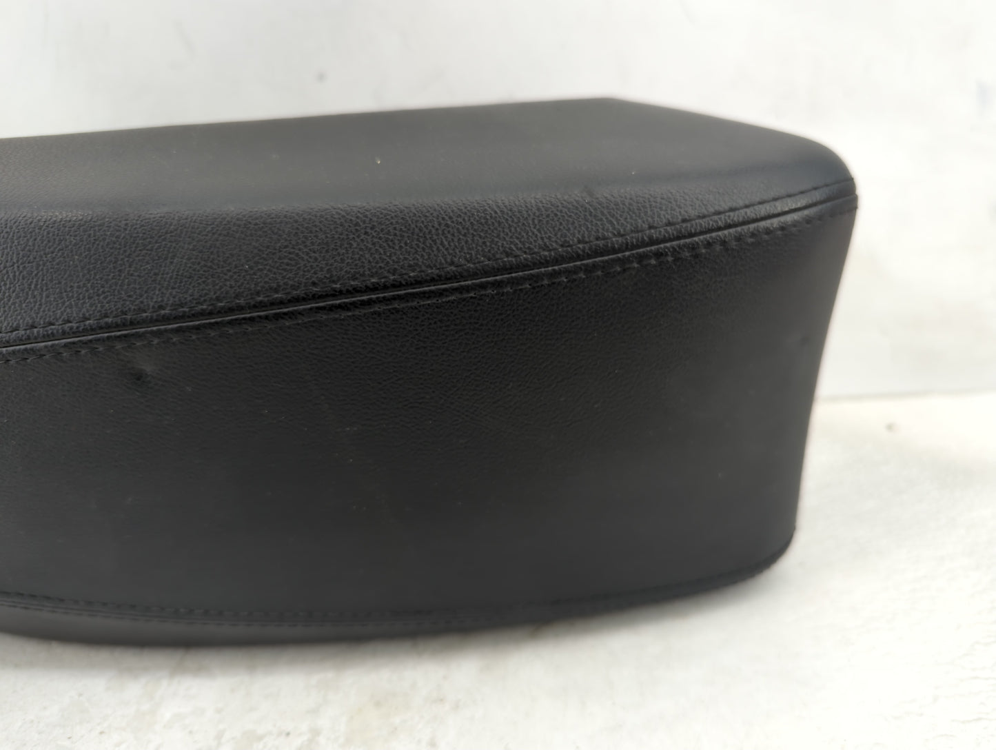 2011 Hyundai Sonata Center Console Armrest Cover Lid Fits OEM Used Auto Parts - Oemusedautoparts1.com