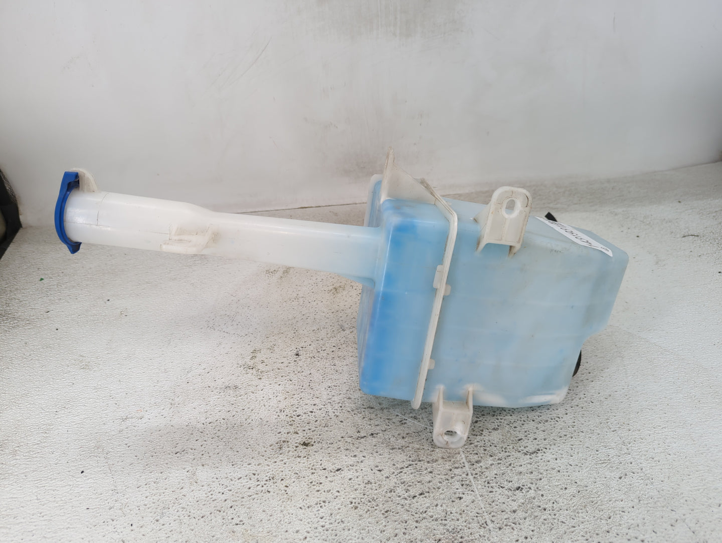 2011-2015 Hyundai Sonata Windshield Washer Fluid Reservoir Bottle Oem - Oemusedautoparts1.com