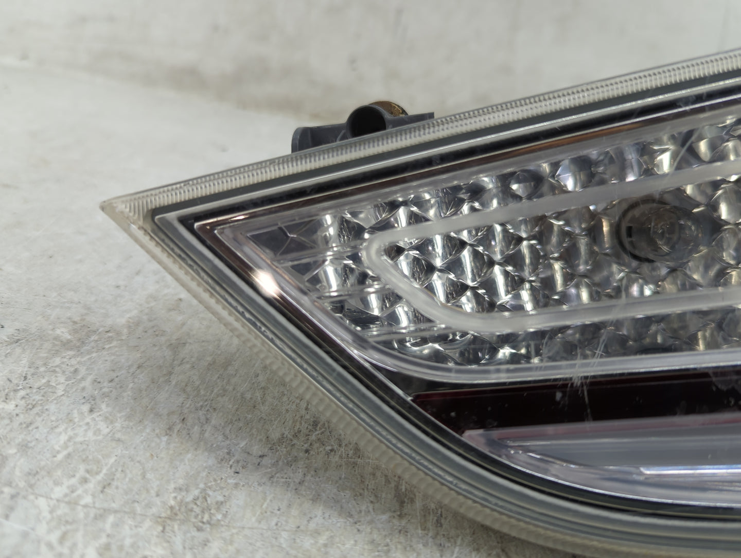 2011-2015 Hyundai Sonata Passenger Right Side Tail Light Taillight Oem - Oemusedautoparts1.com