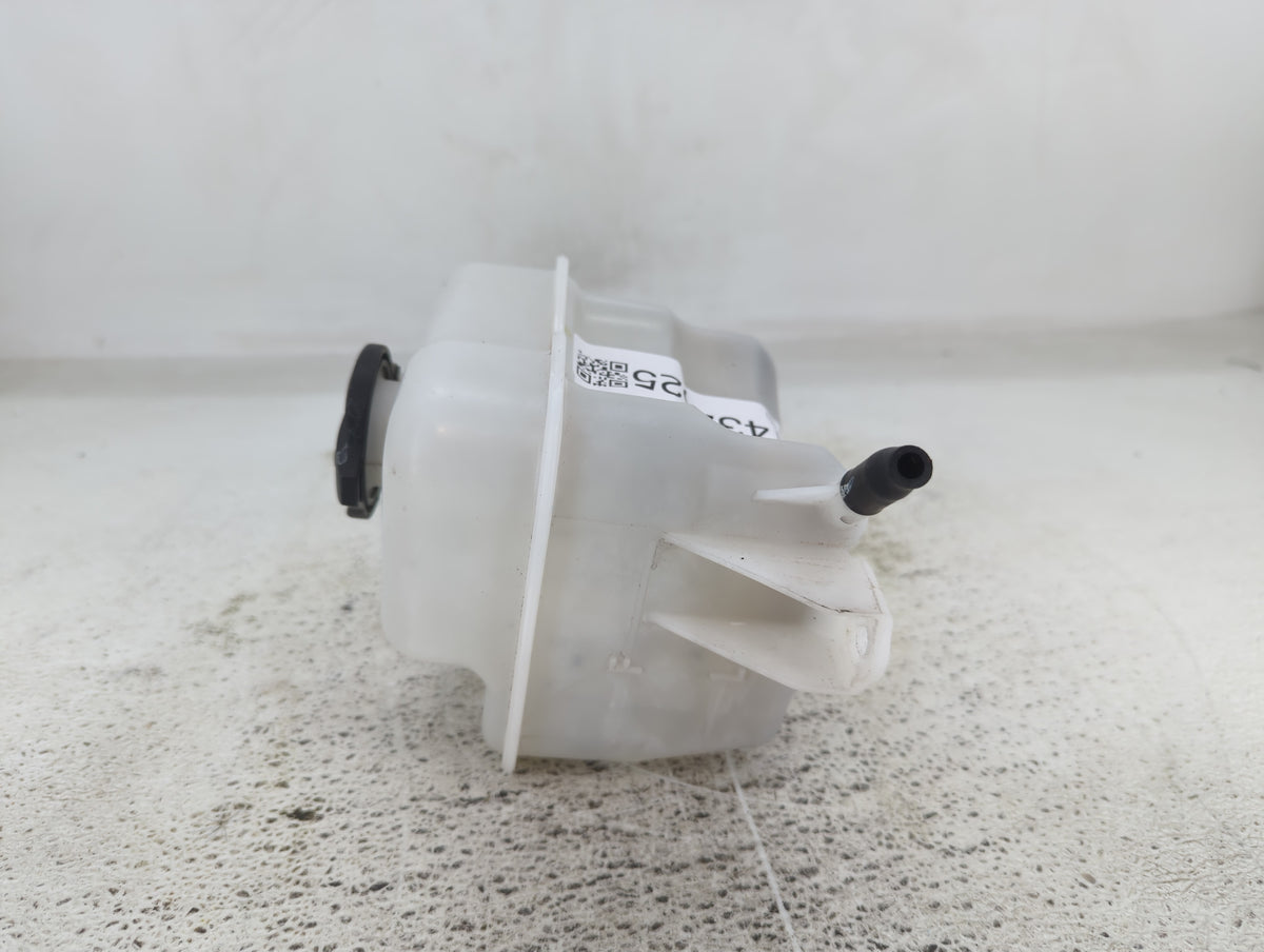 2011-2015 Hyundai Sonata Radiator Coolant Overflow Expansion Tank Bottle 1432525 - Oemusedautoparts1.com