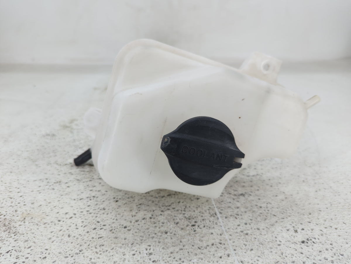 2011-2015 Hyundai Sonata Radiator Coolant Overflow Expansion Tank Bottle 1432597 - Oemusedautoparts1.com