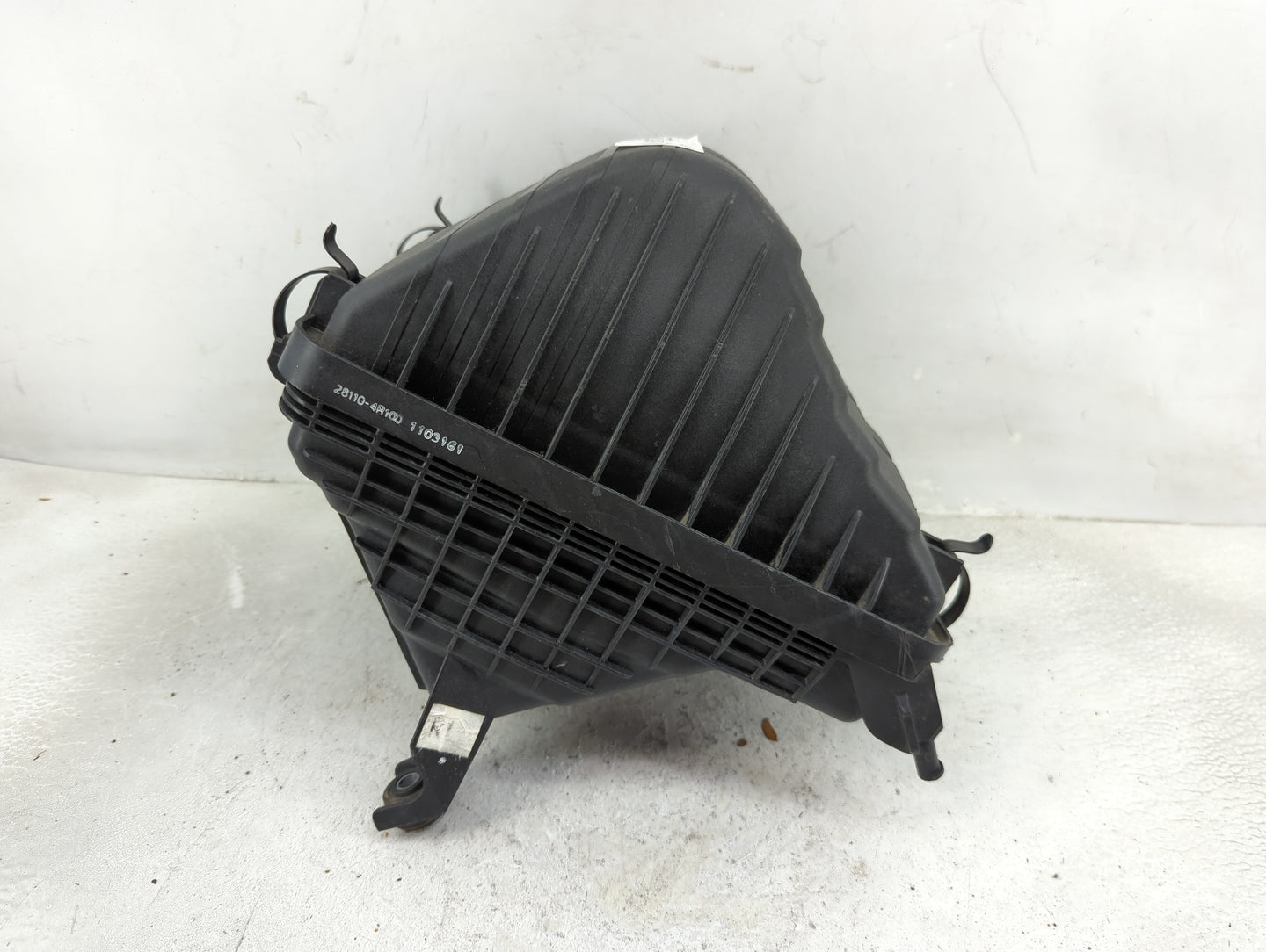 2011-2015 Hyundai Sonata Air Cleaner Intake-duct Hose Tube - Oemusedautoparts1.com
