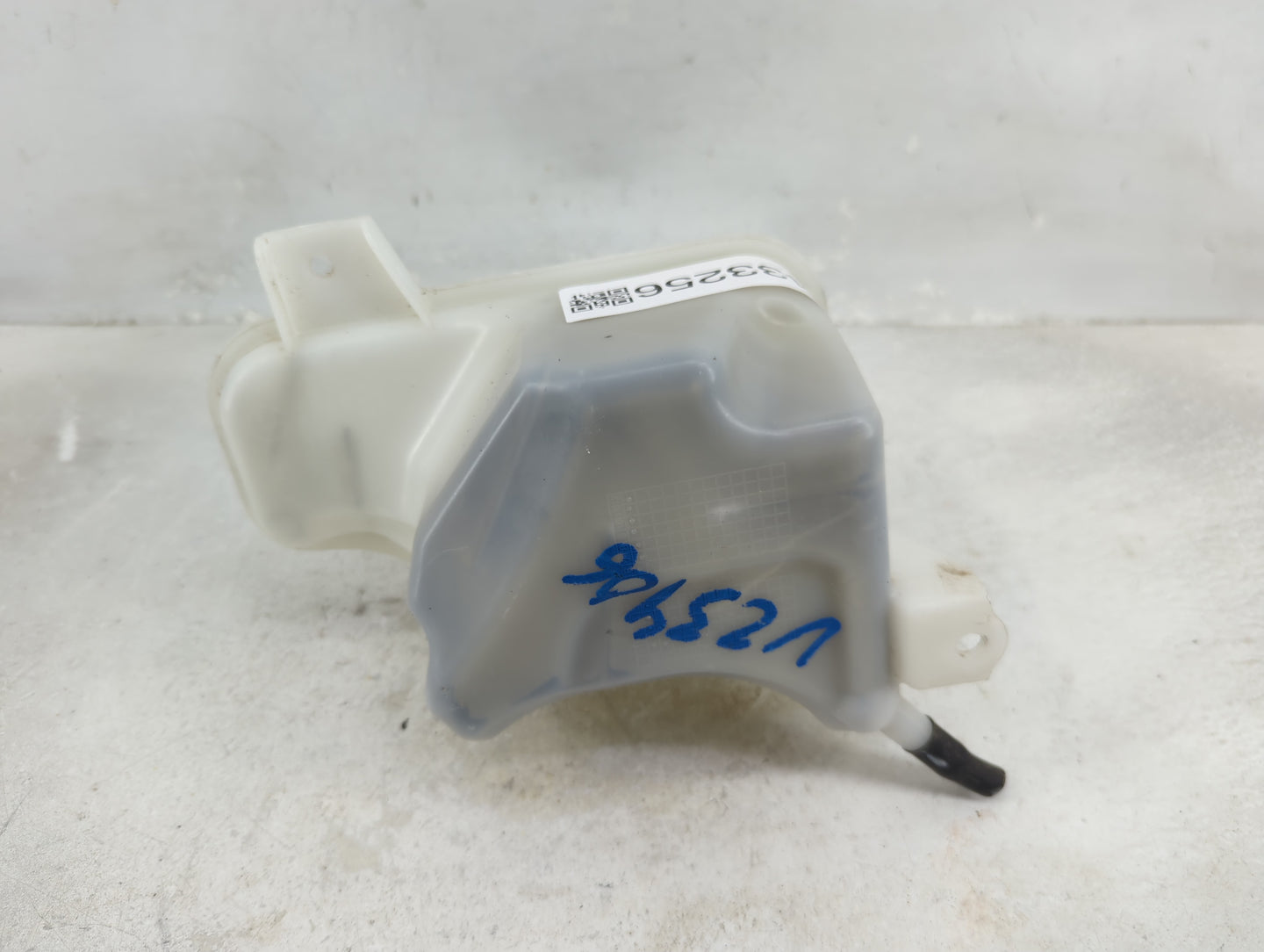 2011-2015 Hyundai Sonata Radiator Coolant Overflow Expansion Tank Bottle 1433256 - Oemusedautoparts1.com