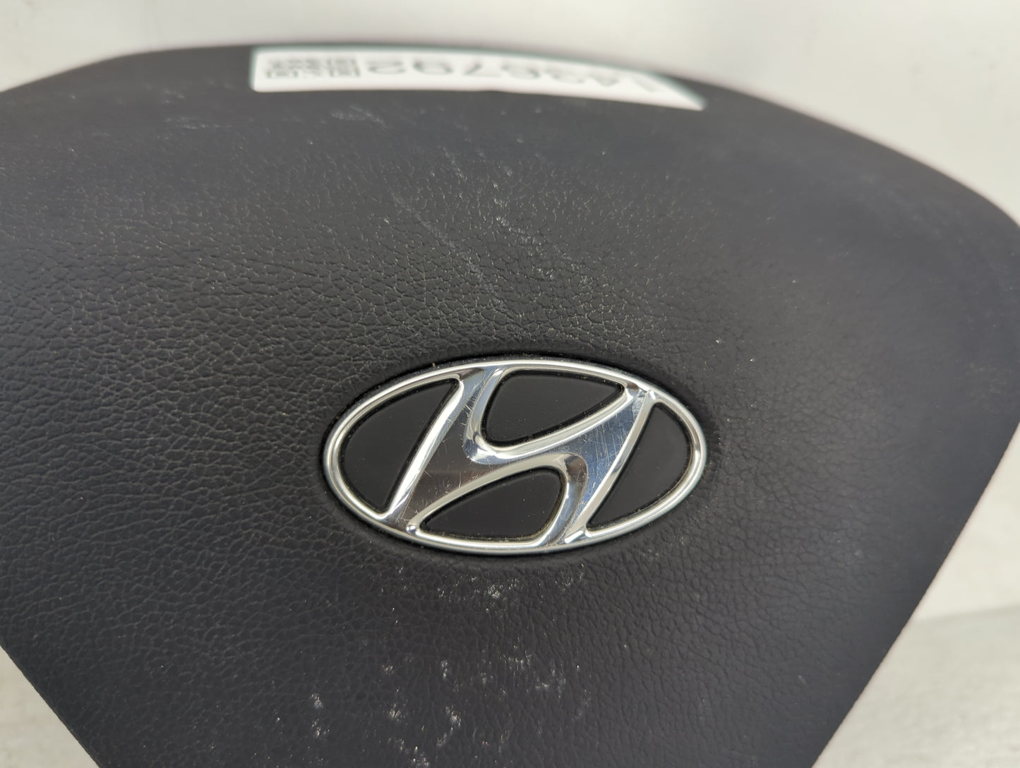 2011 Hyundai Sonata Air Bag Driver Left Steering Wheel Mounted P/N:569004R100RY 34089531A Fits OEM Used Auto Parts - Oemused