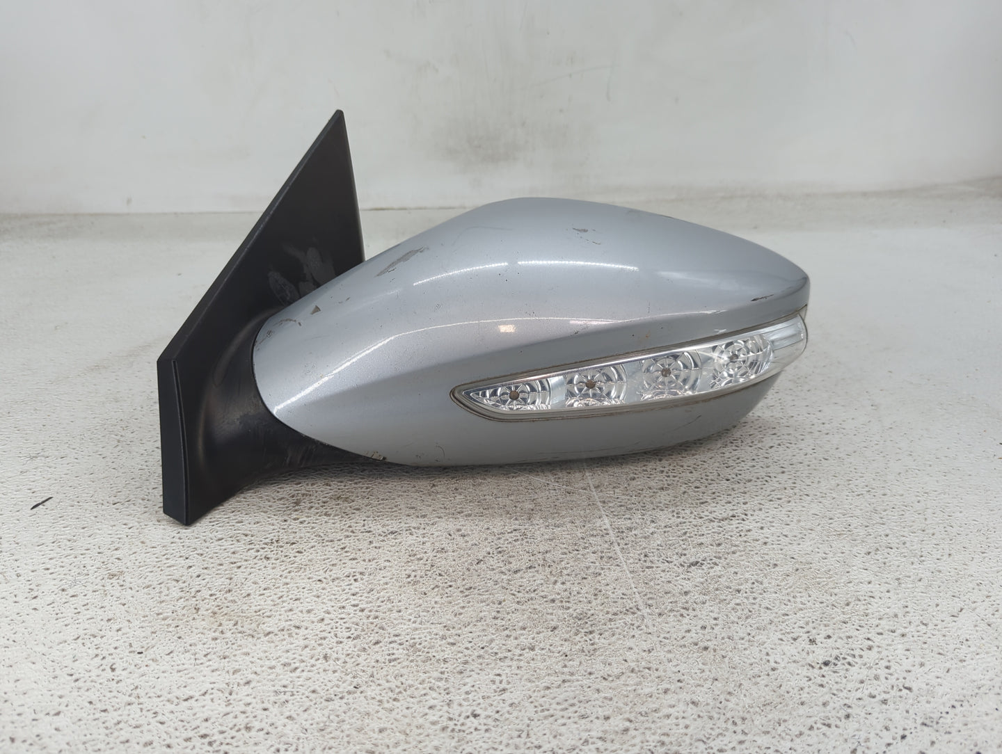 2011-2014 Hyundai Sonata Driver Side View Mirror - Left Door Mirror OEM Used - Oemusedautoparts1.com