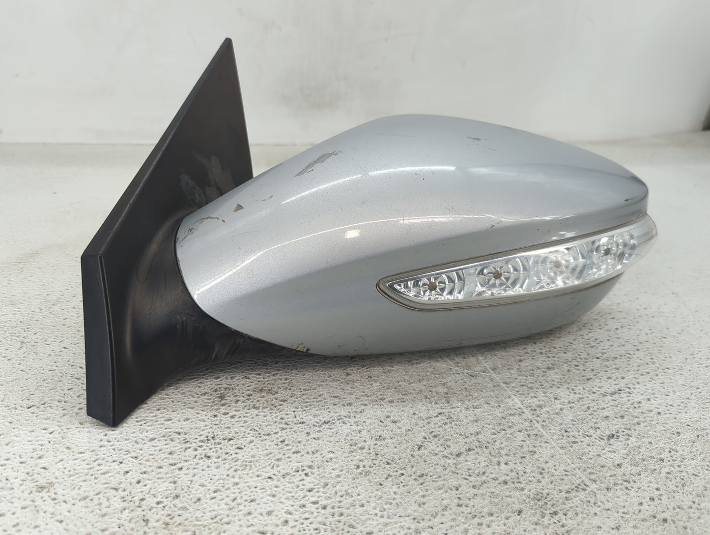 2011-2014 Hyundai Sonata Driver Side View Mirror - Left Door Mirror OEM Used - Oemusedautoparts1.com