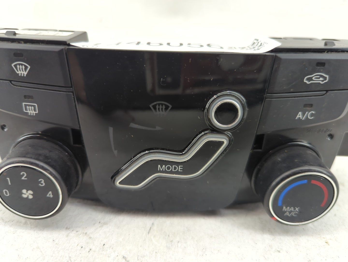 2011 Hyundai Sonata Climate Control Module Temperature AC/Heater Replacement P/N:97250-3Q000 Fits OEM Used Auto Parts - Oemu