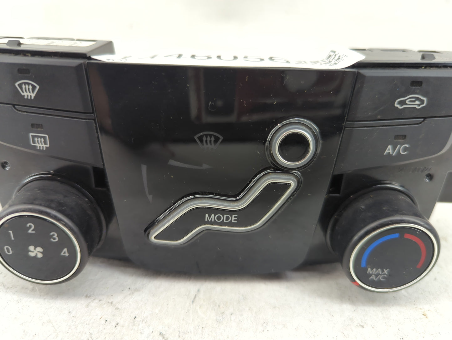 2011 Hyundai Sonata Climate Control Module Temperature AC/Heater Replacement P/N:97250-3Q000 Fits OEM Used Auto Parts - Oemu