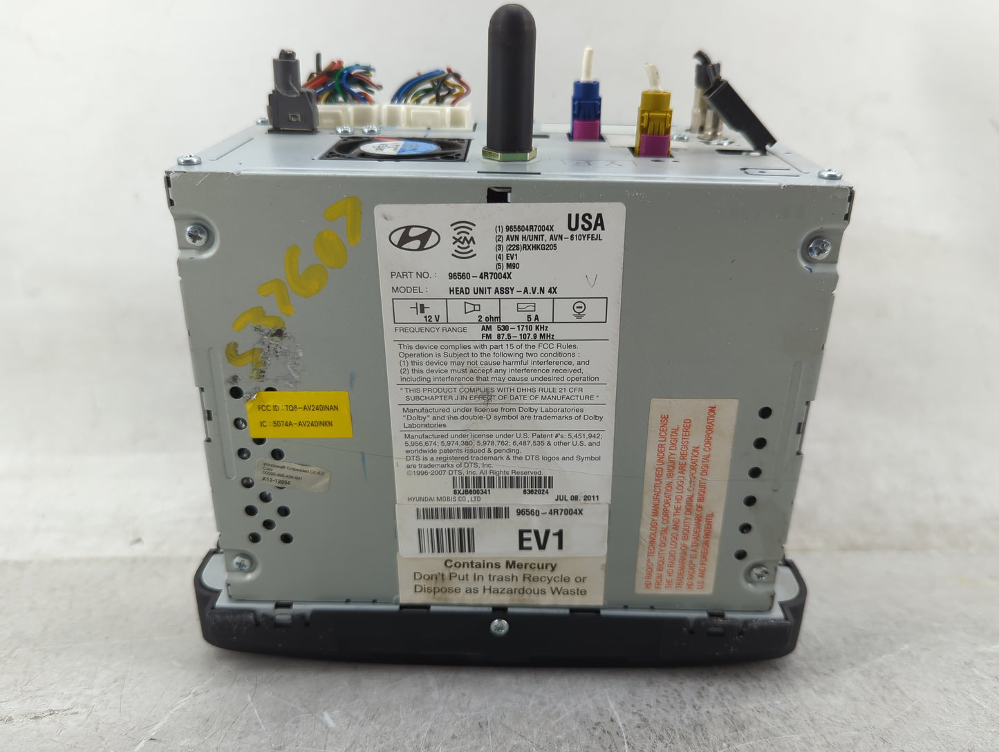 2011-2012 Hyundai Sonata Radio AM FM Cd Player Receiver Replacement P/N:96560-4R7004X Fits Fits 2011 2012 OEM Used Auto Part