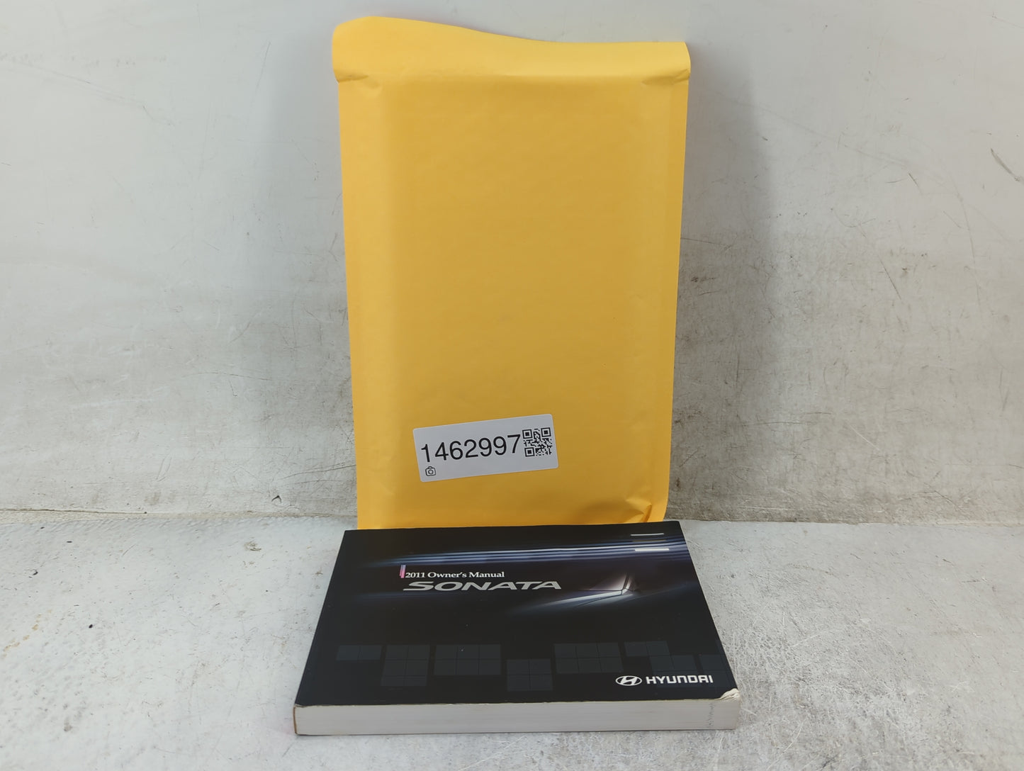 2011 Hyundai Sonata Owners Manual Book Guide P/N:A3SO-EU03A OEM Used Auto Parts - Oemusedautoparts1.com