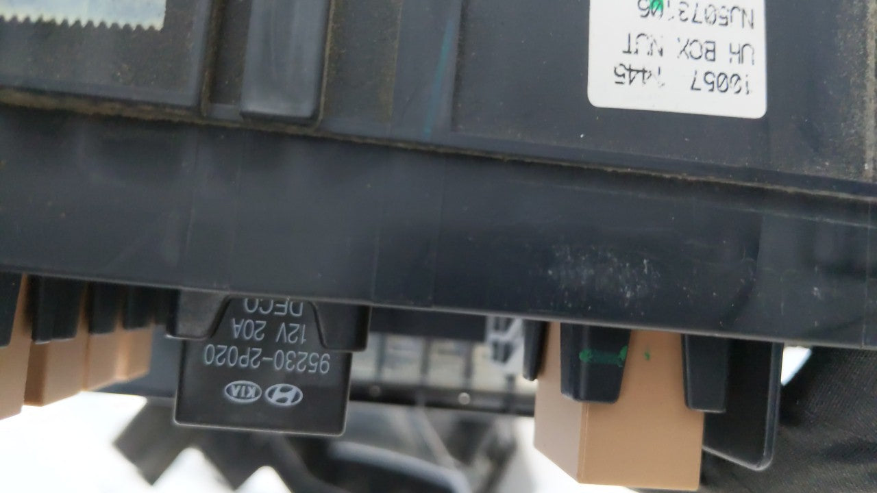2011-2014 Hyundai Sonata Fusebox Fuse Box Panel Relay Module P/N:VS912003Q071MG VSQFHE2370F0175 Fits Fits 2011 2012 2013 201