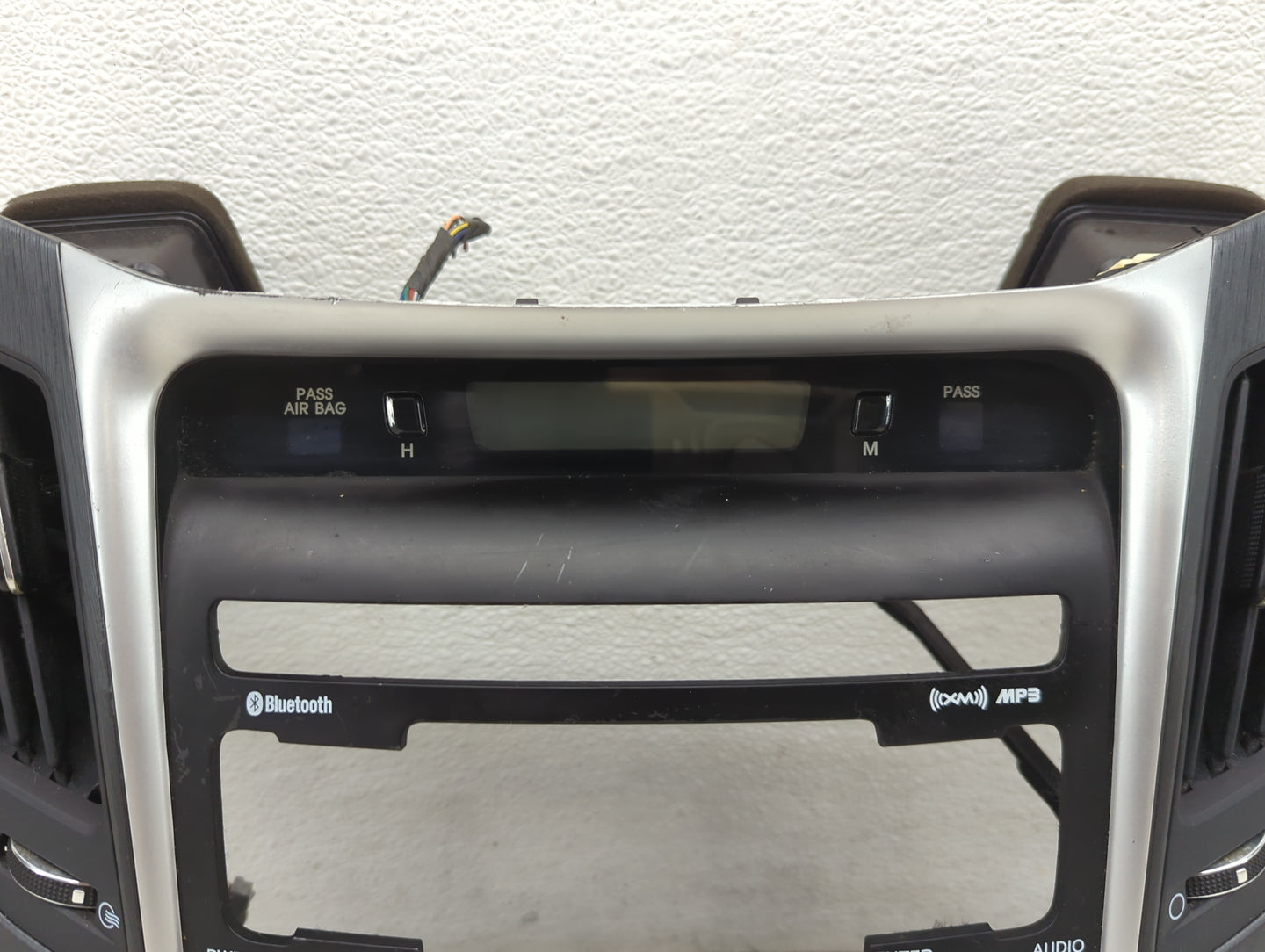 2011 Hyundai Sonata Climate Control Module Temperature AC/Heater Replacement P/N:94510-3Q000 Fits OEM Used Auto Parts - Oemu