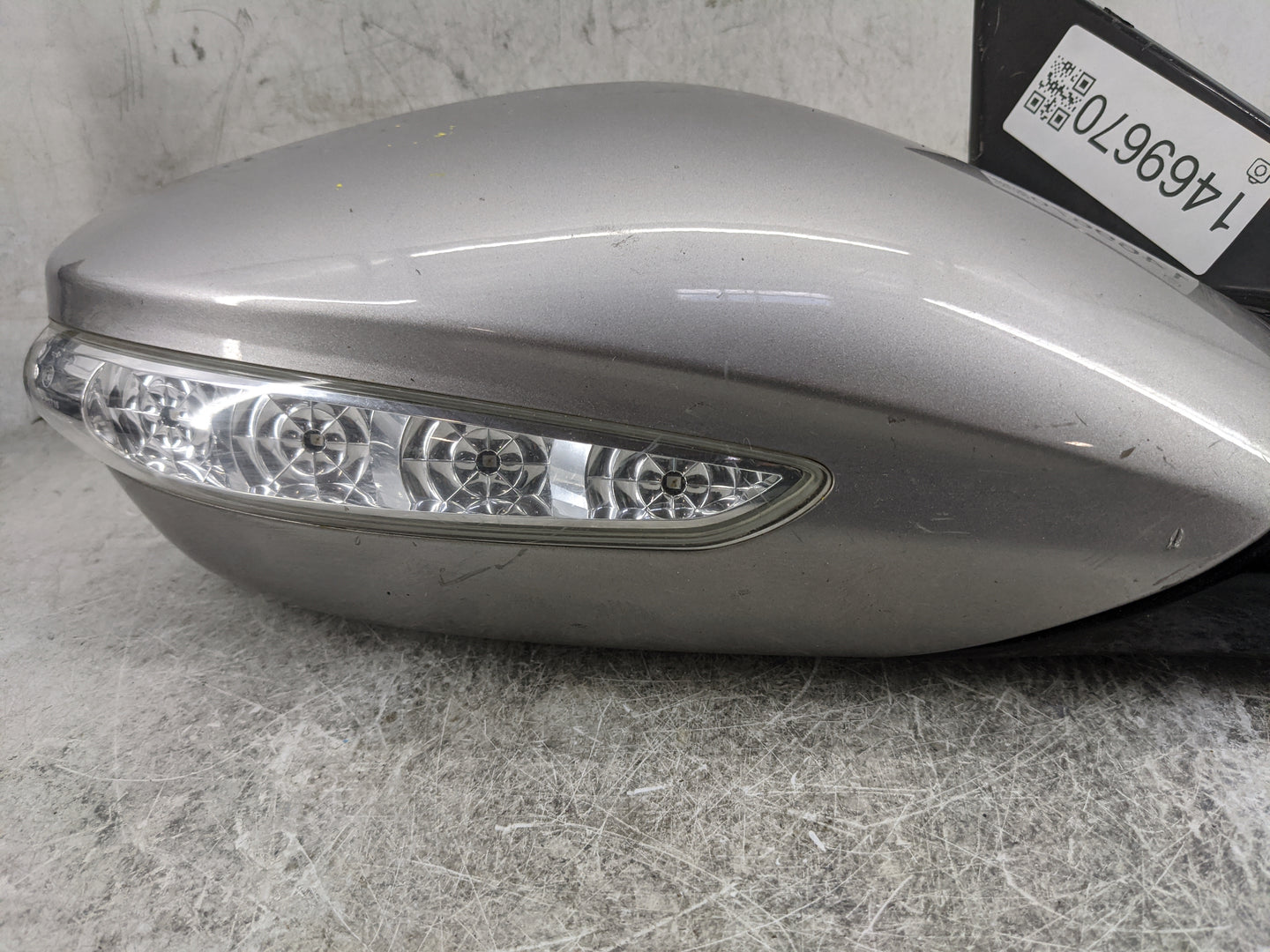 2011-2015 Hyundai Sonata Passenger Side View Mirror - Right Door Mirror OEM Used - Oemusedautoparts1.com