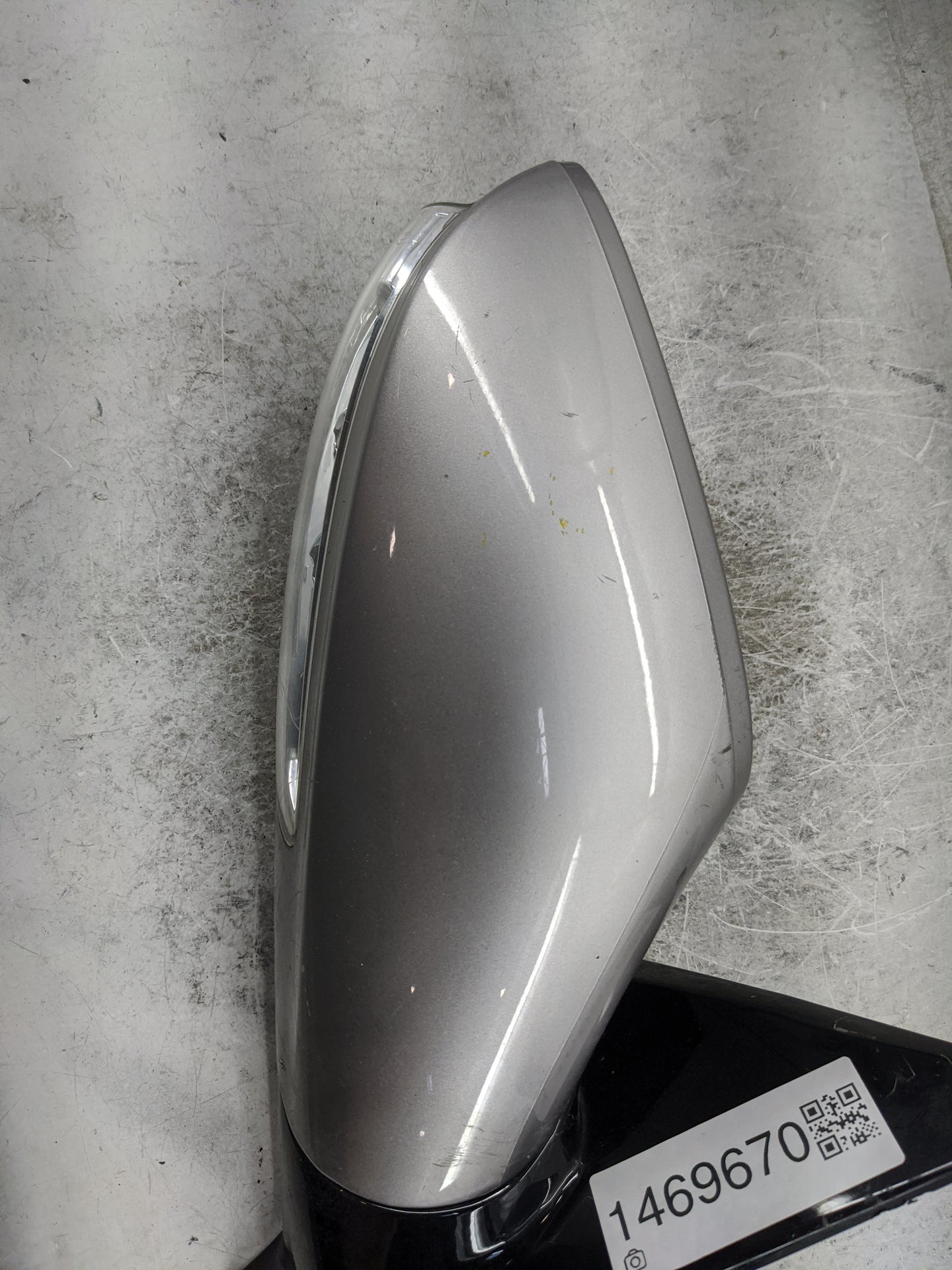 2011-2015 Hyundai Sonata Passenger Side View Mirror - Right Door Mirror OEM Used - Oemusedautoparts1.com