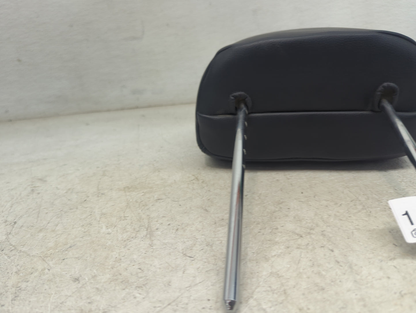 2011 Hyundai Sonata Headrest Head Rest Front Driver Passenger Seat Fits OEM Used Auto Parts - Oemusedautoparts1.com