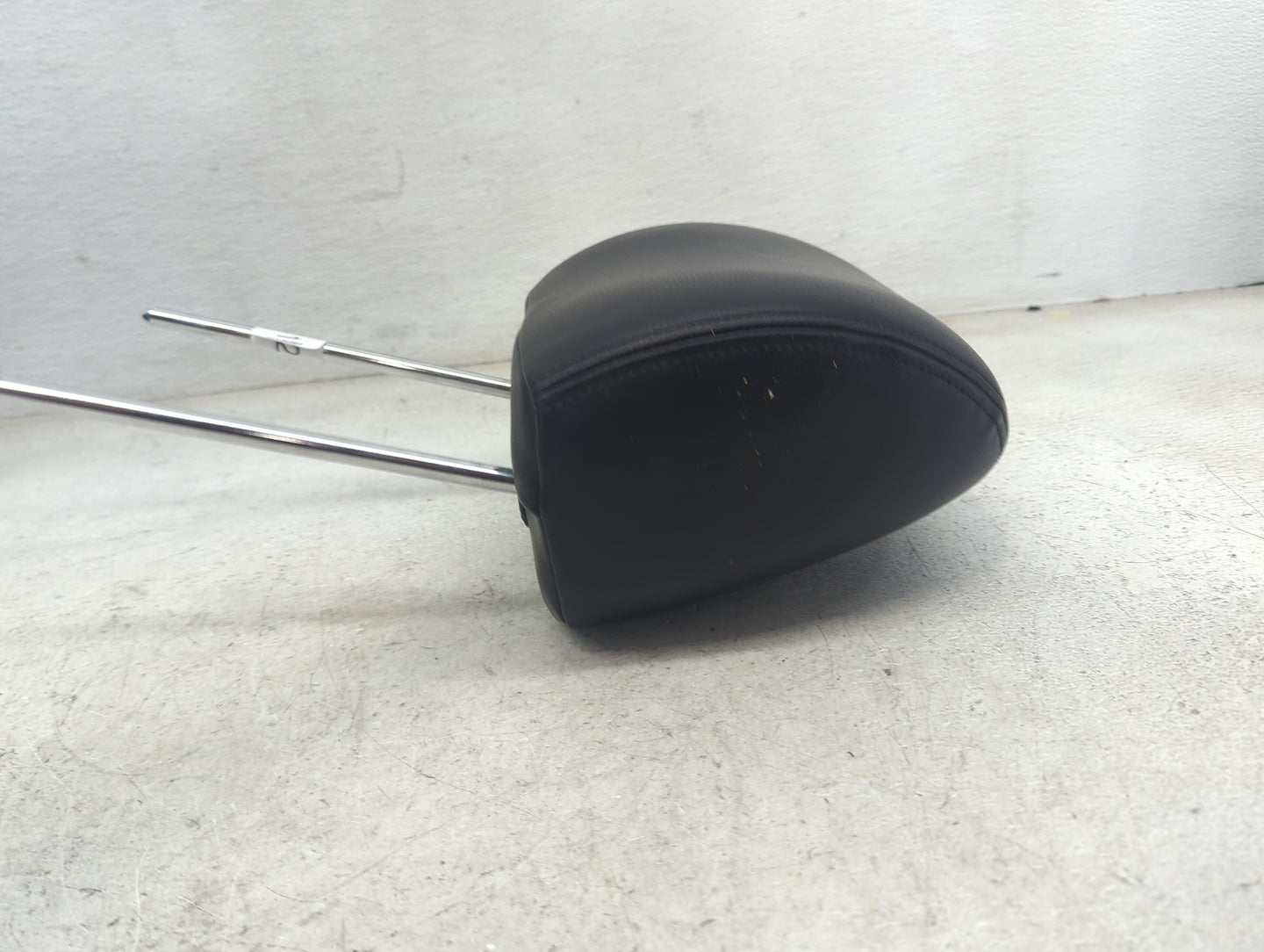 2011 Hyundai Sonata Headrest Head Rest Front Driver Passenger Seat Fits OEM Used Auto Parts - Oemusedautoparts1.com
