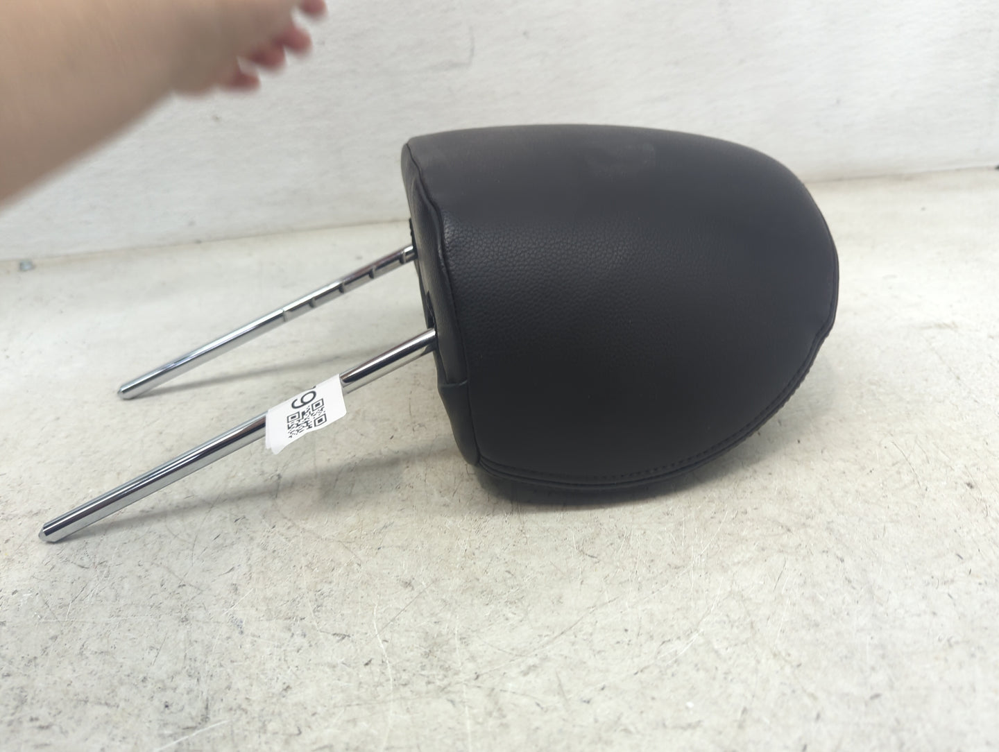 2011 Hyundai Sonata Headrest Head Rest Front Driver Seat Black - Oemusedautoparts1.com