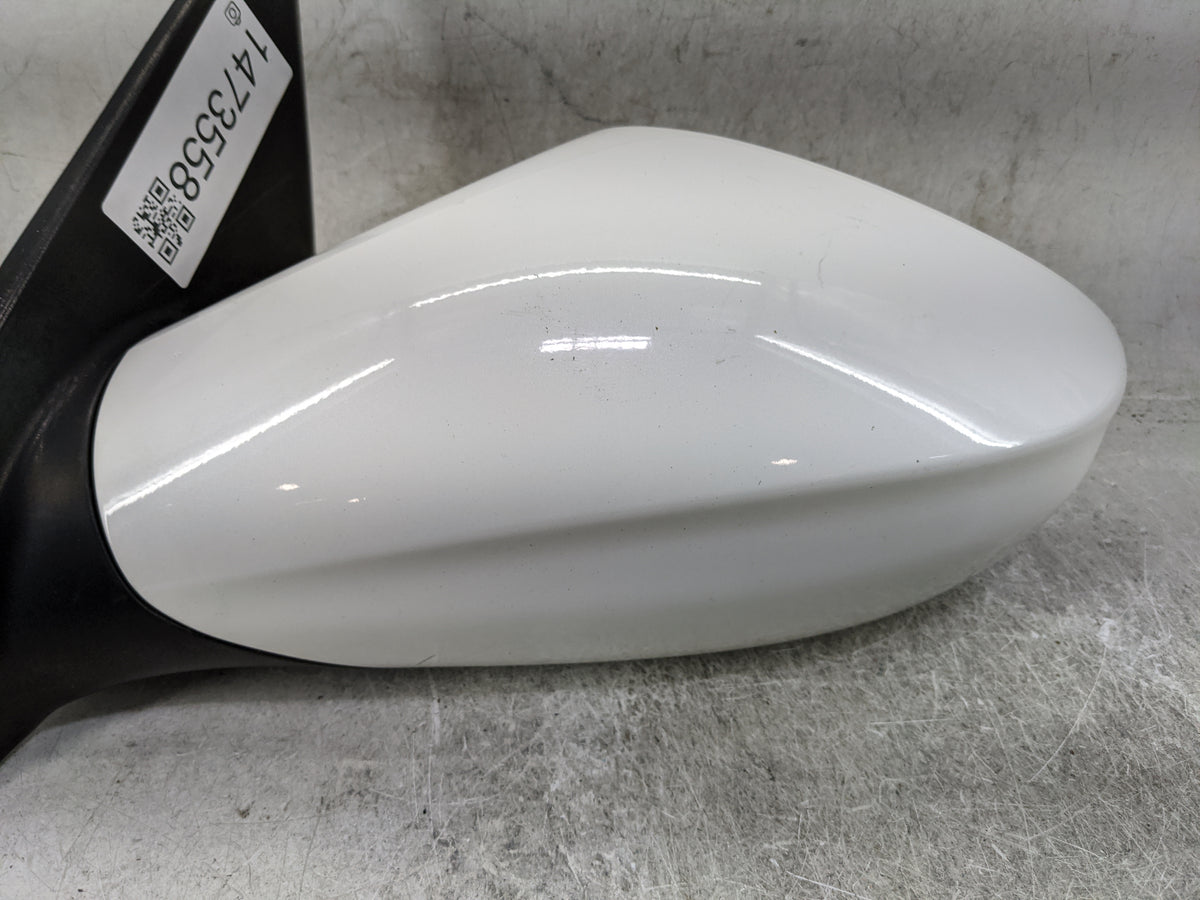 2011-2014 Hyundai Sonata Driver Side View Mirror - Left Door Mirror OEM Used - Oemusedautoparts1.com