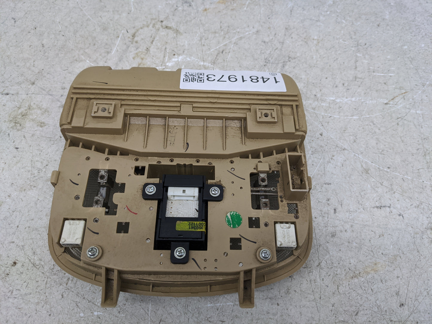 2011 Hyundai Sonata Overhead Roof Console Beige - Oemusedautoparts1.com