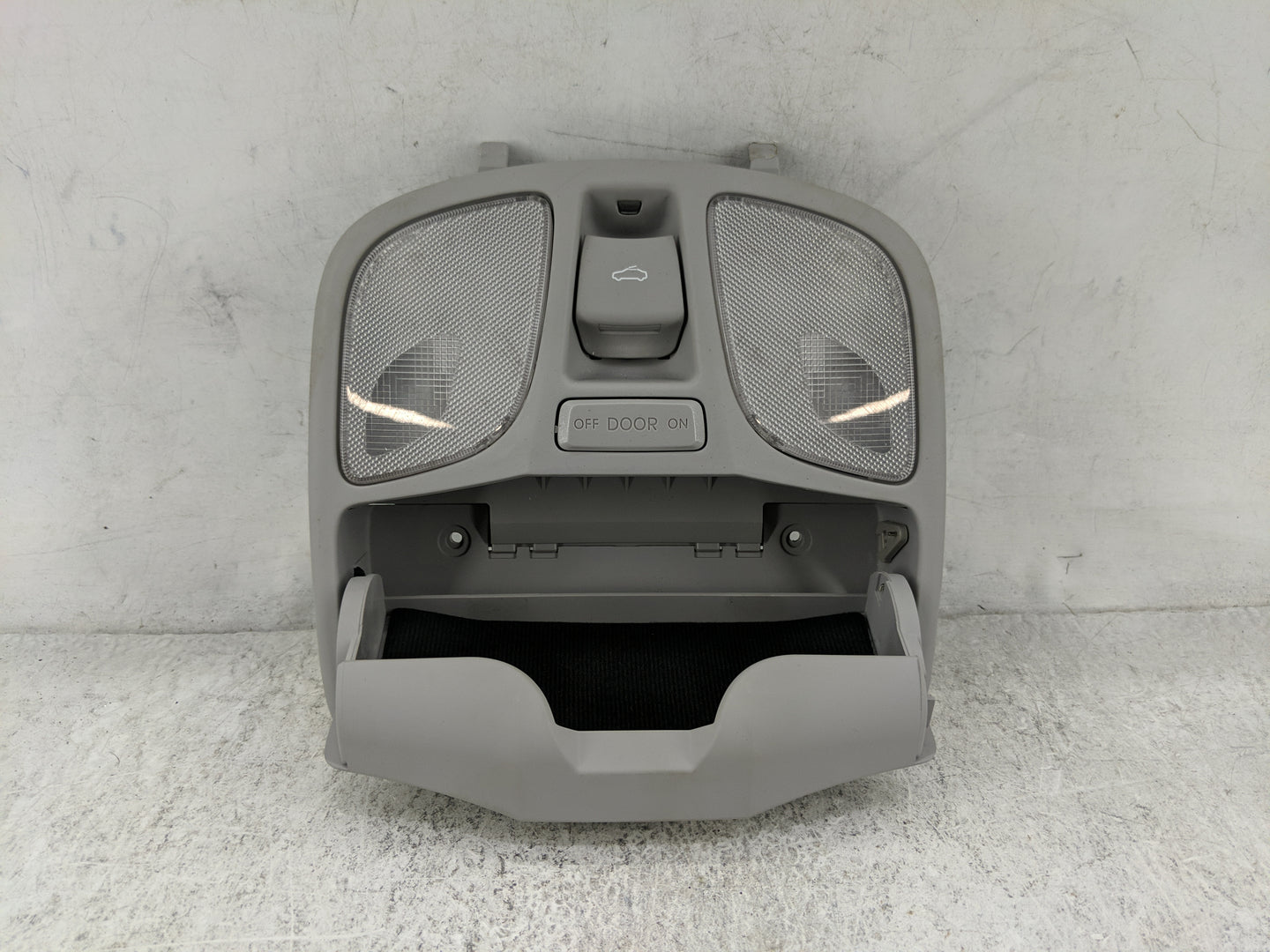 2011 Hyundai Sonata Overhead Roof Console Gray - Oemusedautoparts1.com