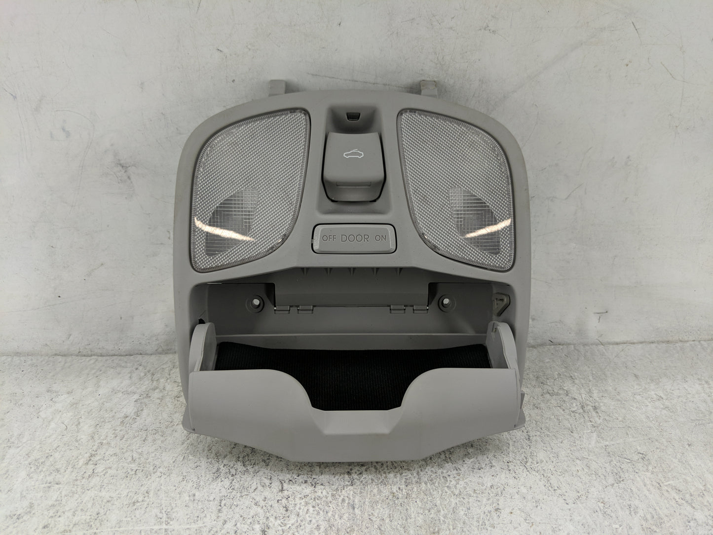 2011 Hyundai Sonata Overhead Roof Console Gray - Oemusedautoparts1.com