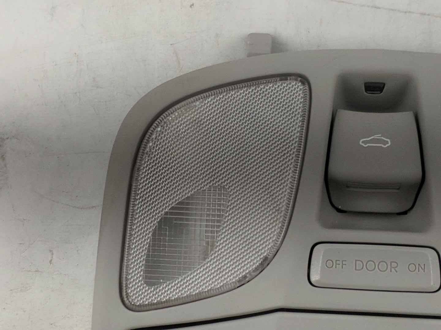 2011 Hyundai Sonata Overhead Roof Console Gray - Oemusedautoparts1.com