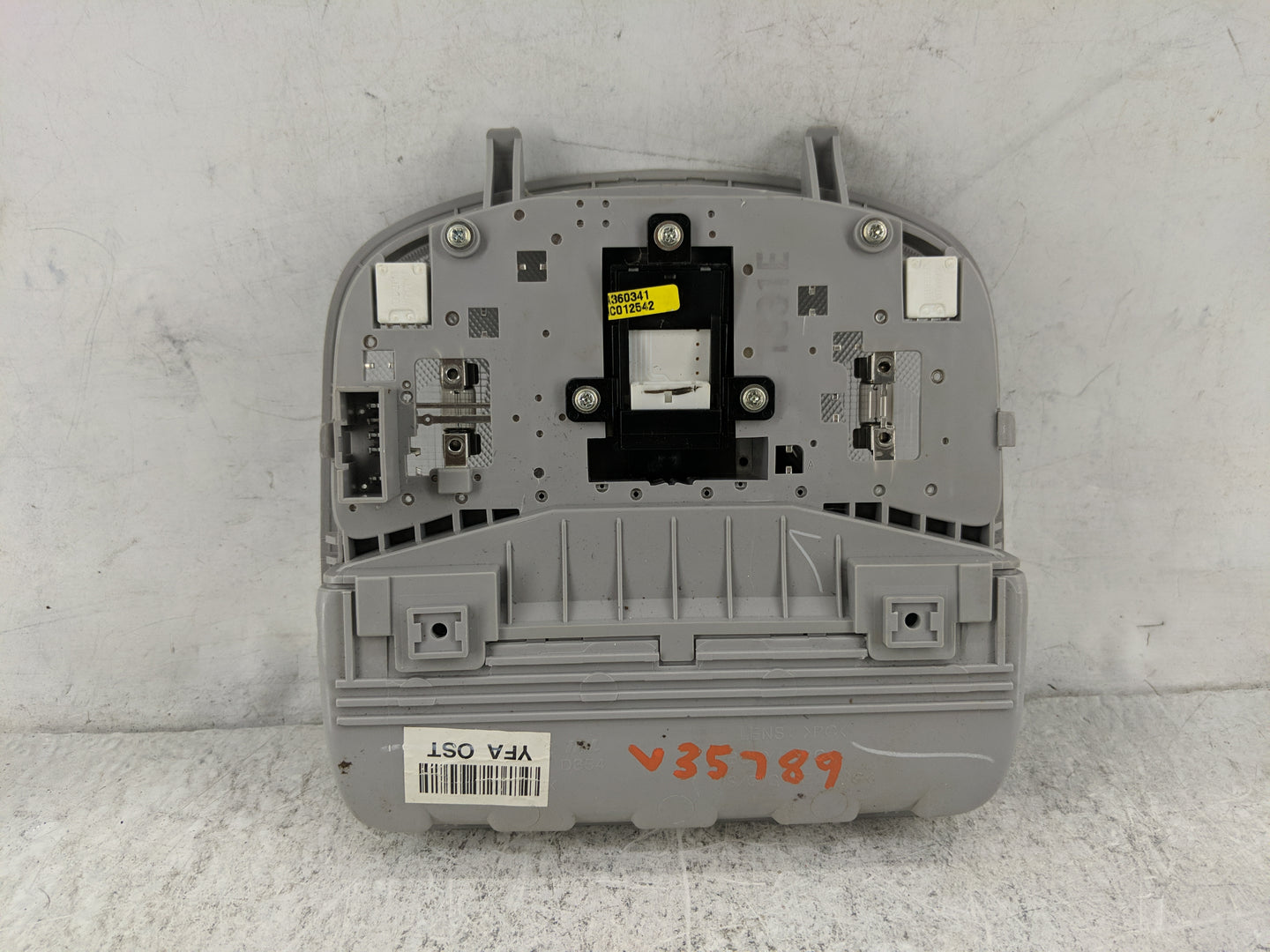 2011 Hyundai Sonata Overhead Roof Console Gray - Oemusedautoparts1.com
