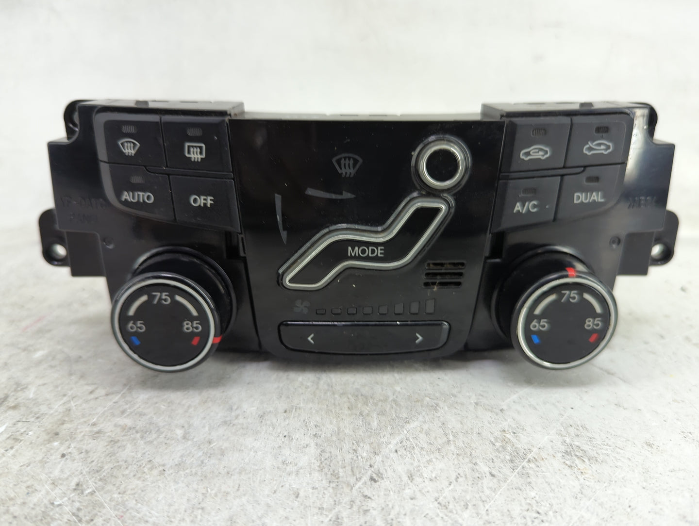 2011-2013 Hyundai Sonata Climate Control Module Temperature AC/Heater Replacement P/N:97250-3Q201 74FDNAFJQ184 Fits OEM Used