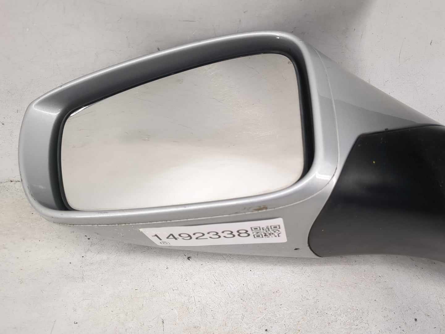 2011-2014 Hyundai Sonata Driver Side View Mirror - Left Door Mirror OEM Used - Oemusedautoparts1.com