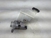 2011-2014 Hyundai Sonata Brake Master Cylinder 1492455 - Oemusedautoparts1.com