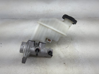 compare product 2011-2014 Hyundai Sonata Brake Master Cylinder 1492455