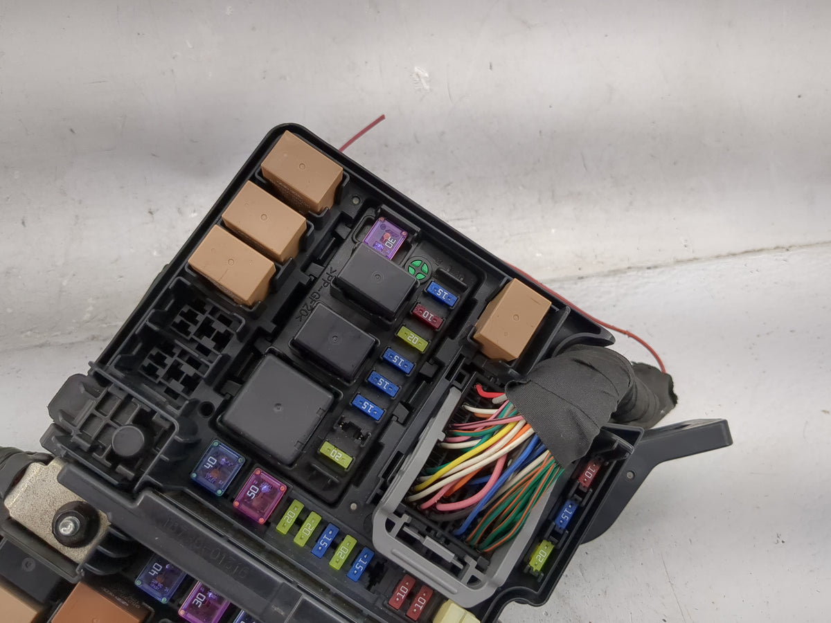 2011-2014 Hyundai Sonata Fusebox Fuse Box Panel Relay Module P/N:VS912003Q291ML VSU030Y2910131GG0232 Fits Fits 2011 2012 201