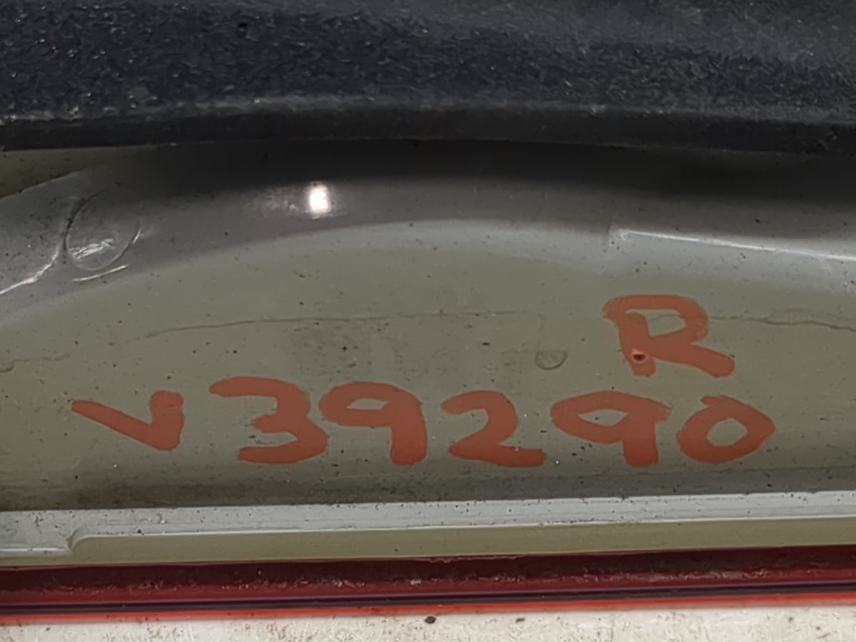 2011 Hyundai Sonata Passenger Right Side Deck Lid Mounted Tail Light 1512461 - Oemusedautoparts1.com