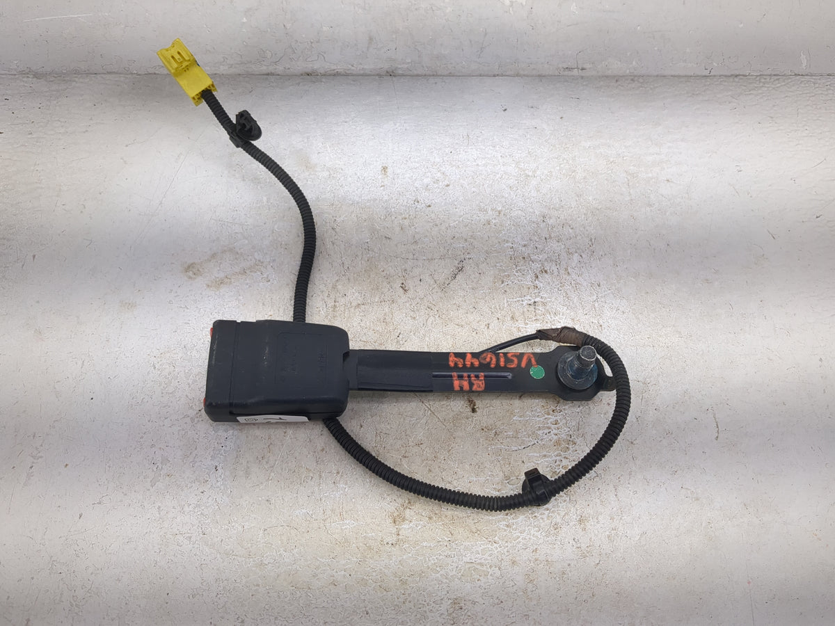 2011-2015 Hyundai Sonata Passenger Right Seat Belt Front Retractor - Oemusedautoparts1.com