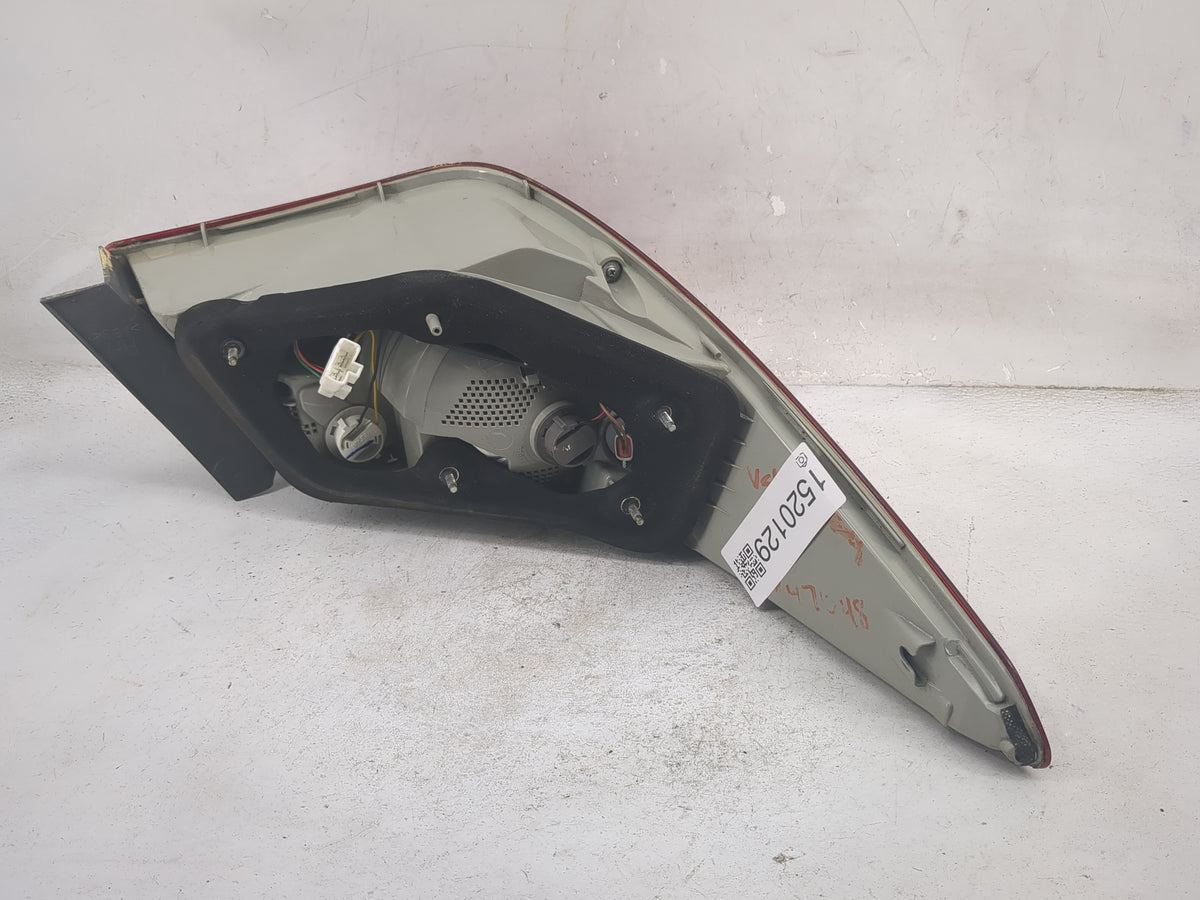 2011 Hyundai Sonata Passenger Right Side Deck Lid Mounted Tail Light 1520129 - Oemusedautoparts1.com