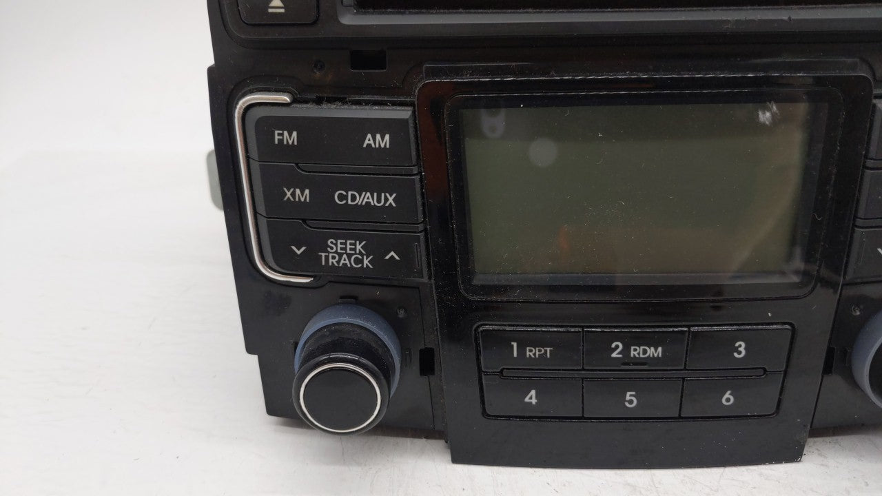 2011-2011 Hyundai Sonata Am Fm Cd Player Radio Receiver - Oemusedautoparts1.com