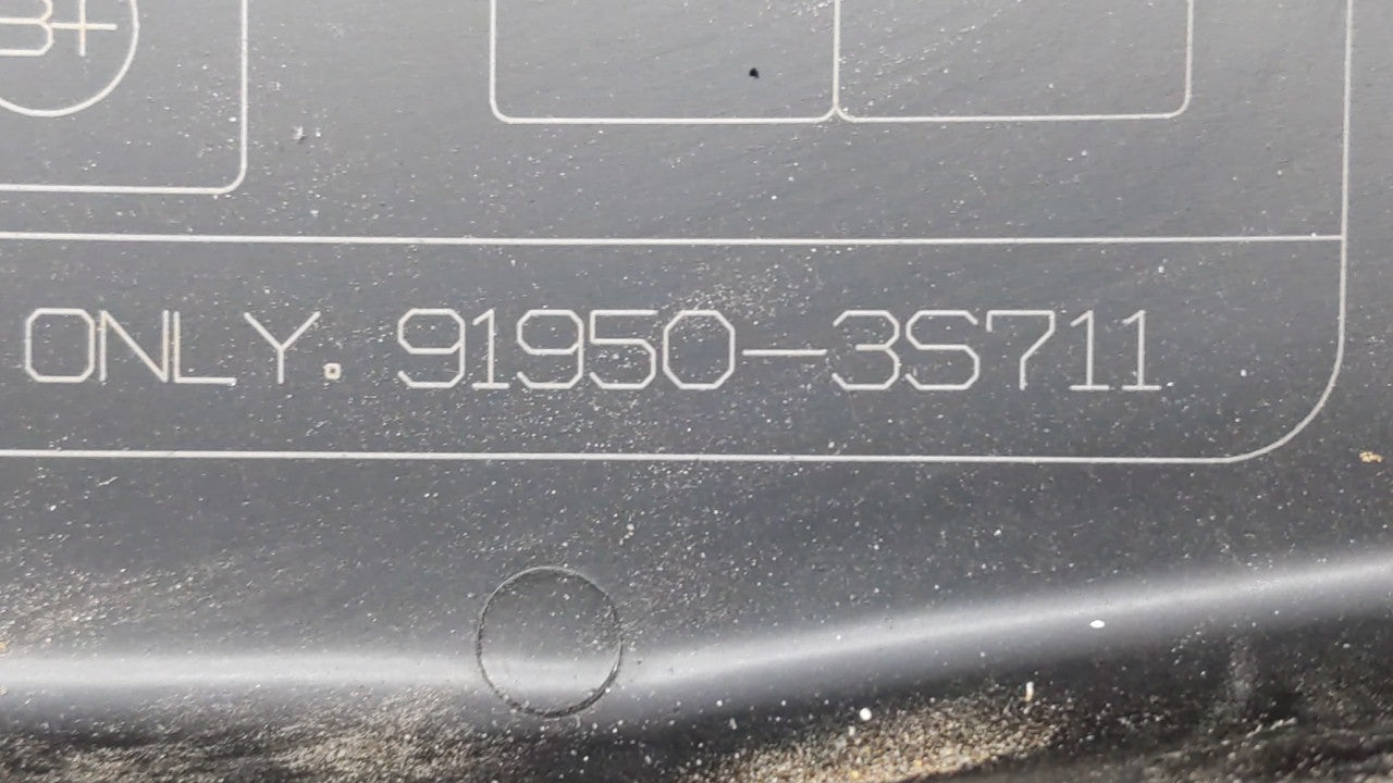 2011-2014 Hyundai Sonata Fusebox Fuse Box Panel Relay Module P/N:VS912003Q071MG VSQFHE2370F0175 Fits Fits 2011 2012 2013 201