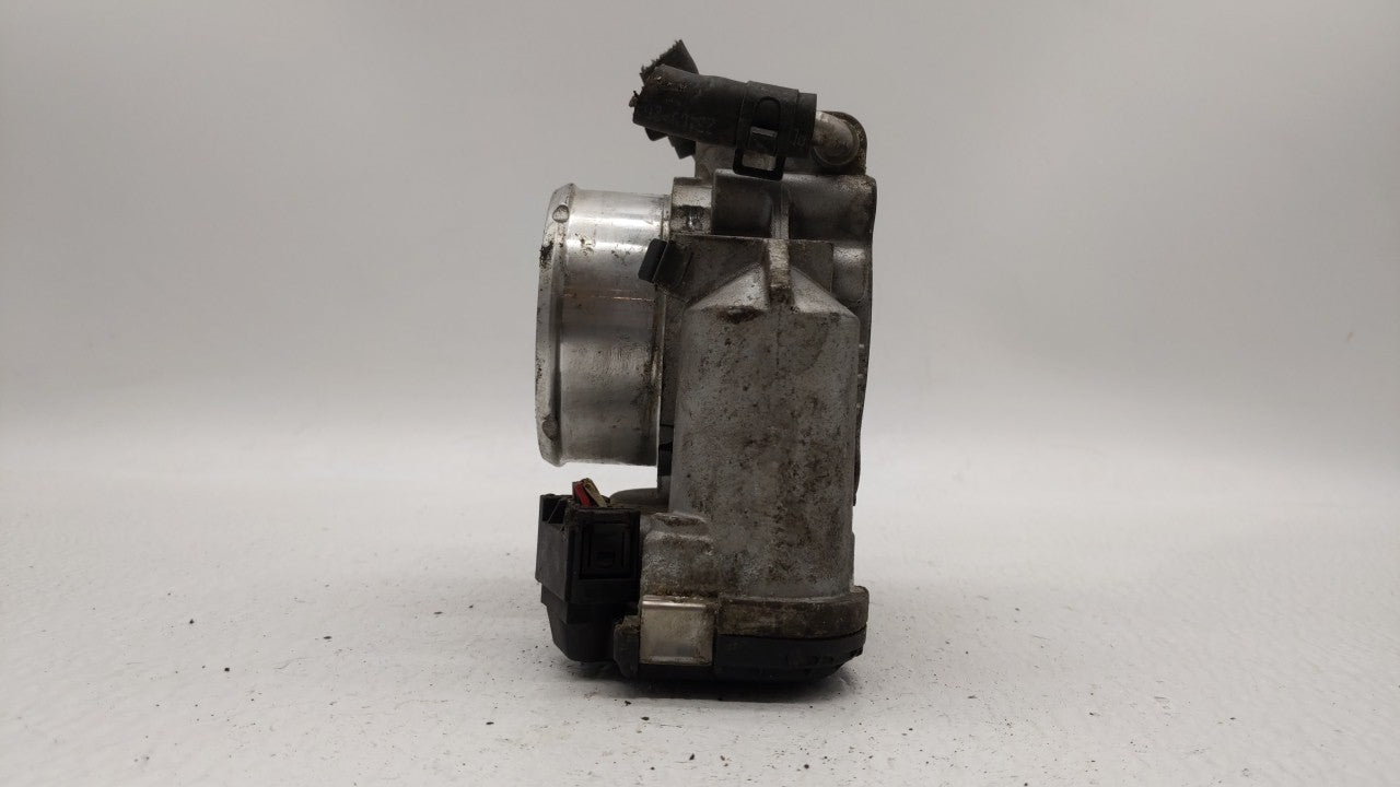 2011-2014 Hyundai Sonata Throttle Body P/N:35100-2G700 Fits Fits 2011 2012 2013 2014 2015 2016 OEM Used Auto Parts - Oemused