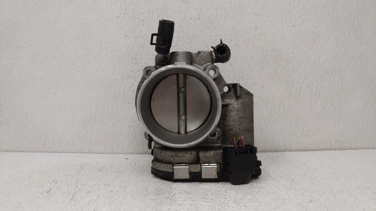 2011-2014 Hyundai Sonata Throttle Body P/N:35100-2G700 Fits Fits 2011 2012 2013 2014 2015 2016 OEM Used Auto Parts - Oemused