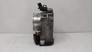 2011-2014 Hyundai Sonata Throttle Body P/N:35100-2G700 Fits Fits 2011 2012 2013 2014 2015 2016 OEM Used Auto Parts