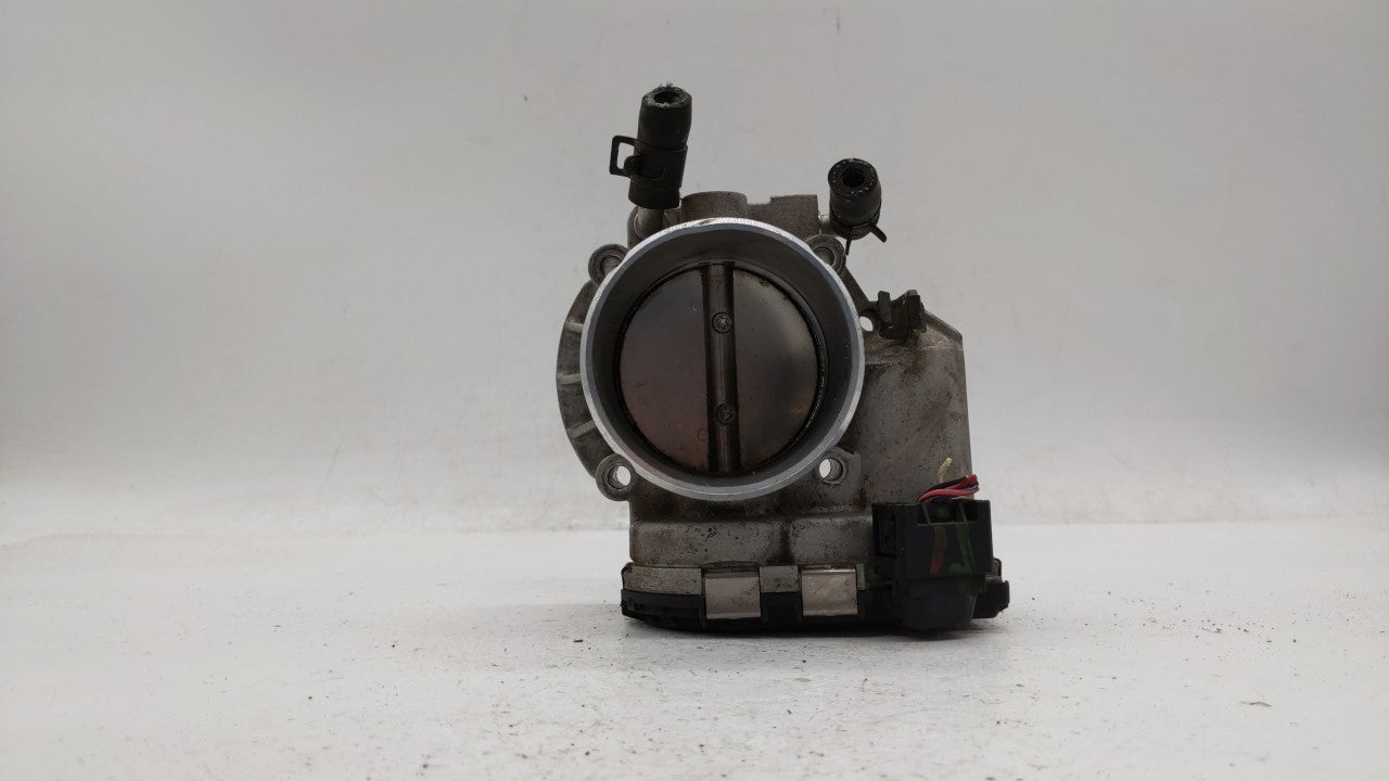 2011-2014 Hyundai Sonata Throttle Body P/N:35100-2G700 Fits Fits 2011 2012 2013 2014 2015 2016 OEM Used Auto Parts - Oemused