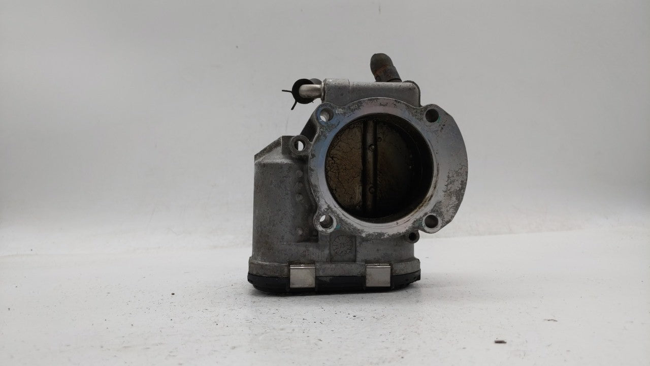 2011-2014 Hyundai Sonata Throttle Body P/N:35100-2G700 Fits Fits 2011 2012 2013 2014 2015 2016 OEM Used Auto Parts - Oemused