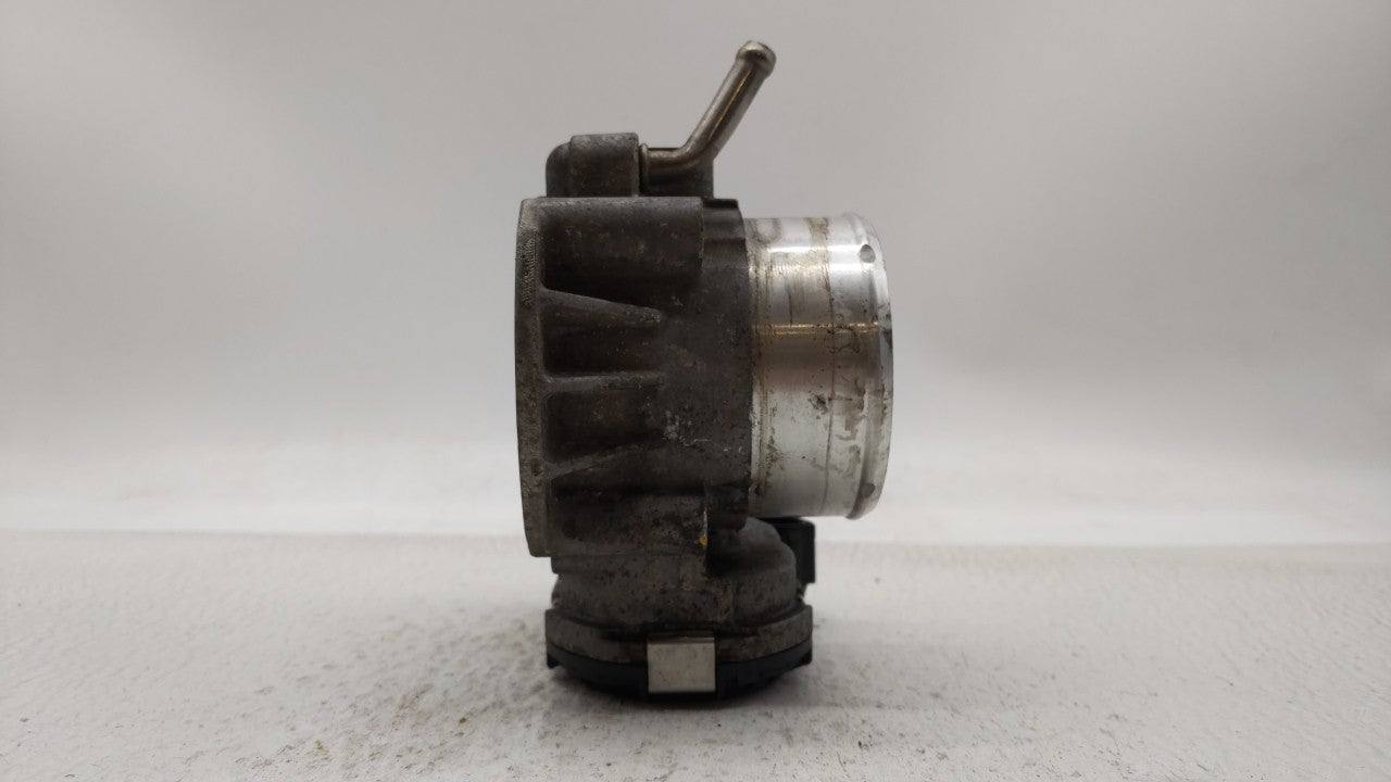 2011-2014 Hyundai Sonata Throttle Body P/N:35100-2G700 Fits Fits 2011 2012 2013 2014 2015 2016 OEM Used Auto Parts - Oemused