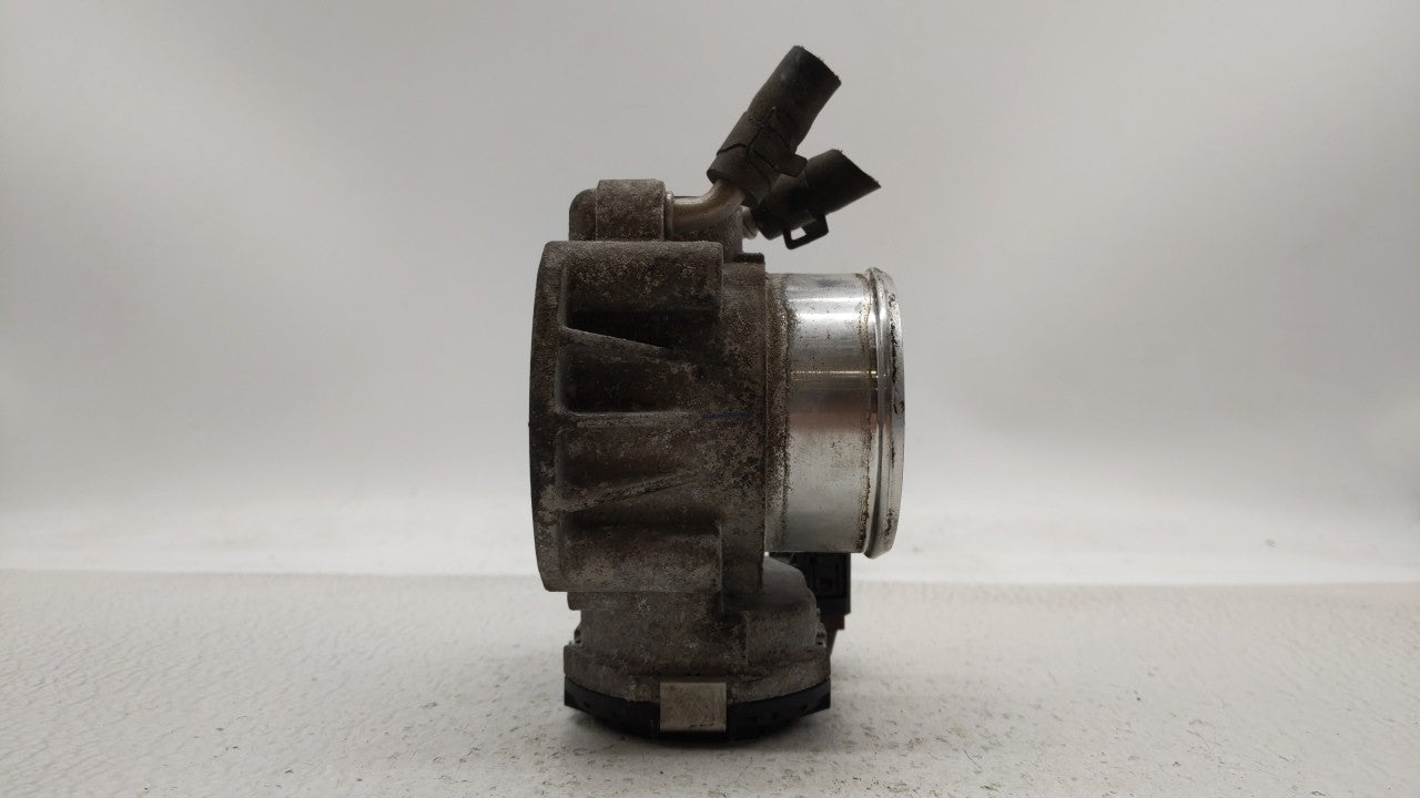 2011-2014 Hyundai Sonata Throttle Body P/N:35100-2G710 Fits Fits 2011 2012 2013 2014 2015 2016 OEM Used Auto Parts - Oemused