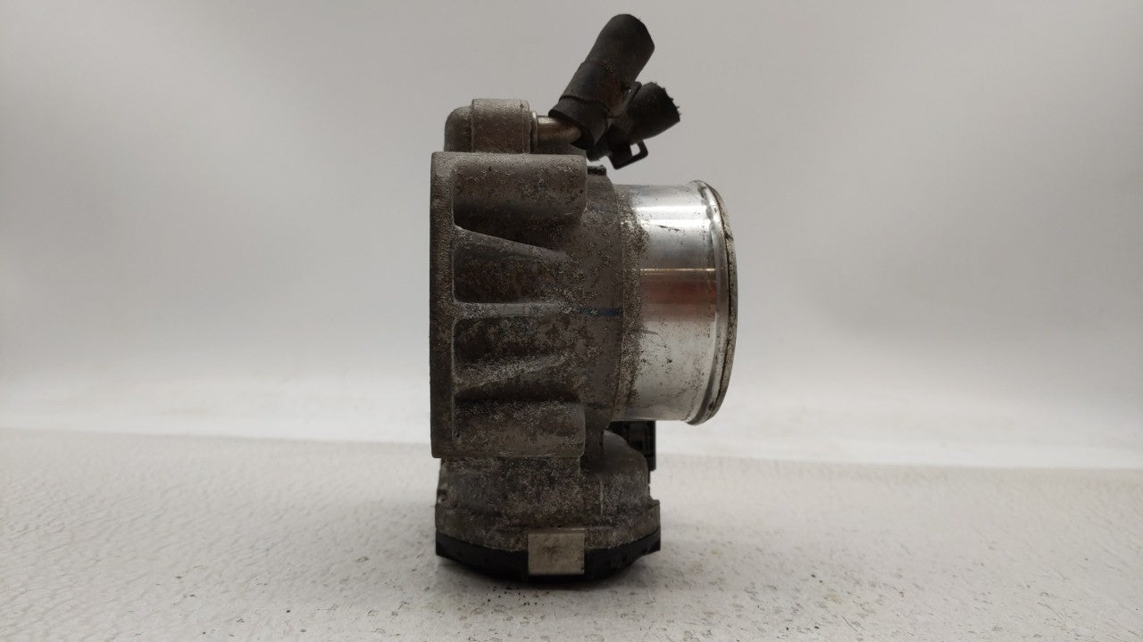 2011-2014 Hyundai Sonata Throttle Body P/N:35100-2G710 Fits Fits 2011 2012 2013 2014 2015 2016 OEM Used Auto Parts - Oemused