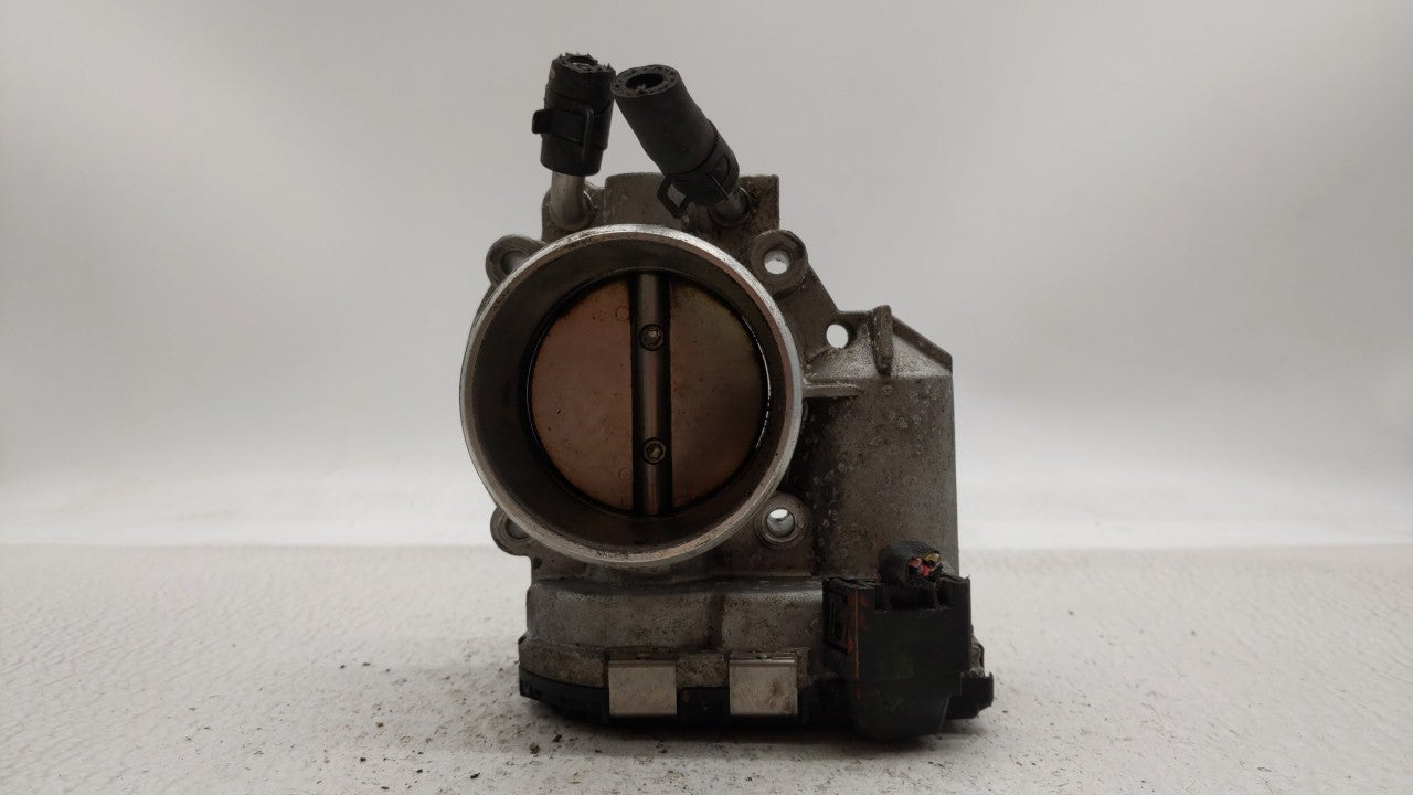 2011-2014 Hyundai Sonata Throttle Body P/N:35100-2G710 Fits Fits 2011 2012 2013 2014 2015 2016 OEM Used Auto Parts - Oemused